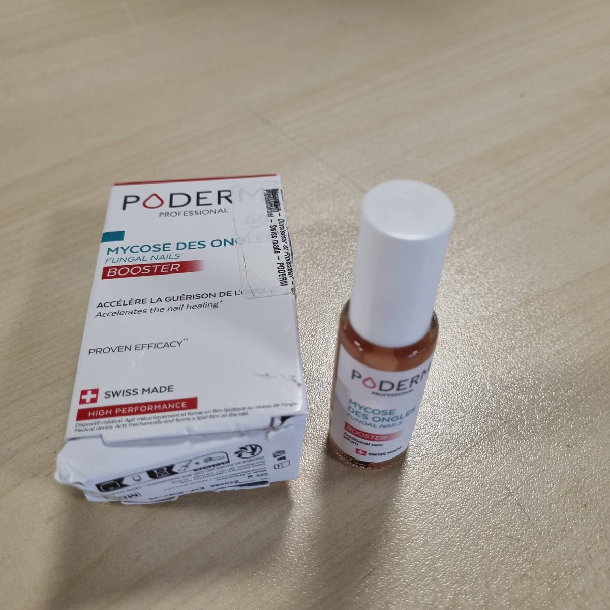 300833 - PODERM - PËRFORCUES I TRAJTIMIT TË KËRPUDHAVE TË THONJVE - për infeksione të forta kërpudhore - Kujdes profesional për këmbët/duart - Prodhuar në Zvicër, pa ngjyrë