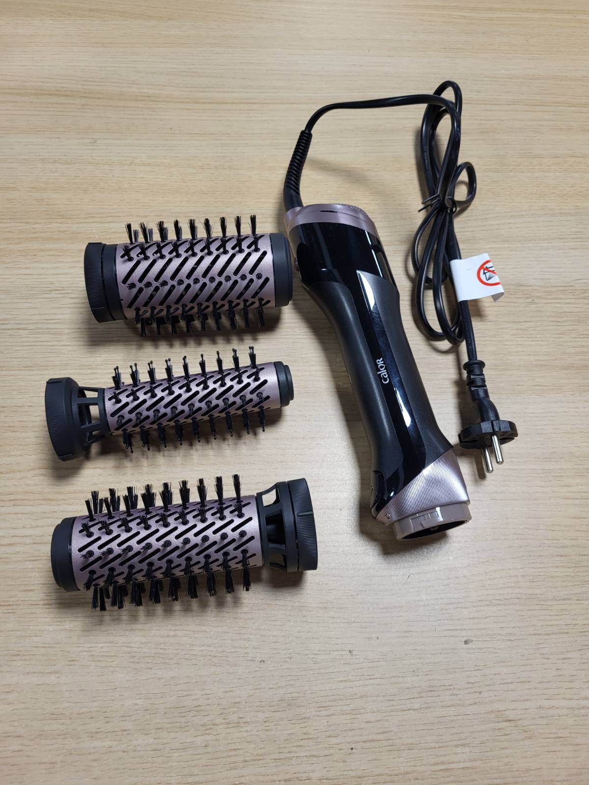 315412 - Furçë Rrotulluese Activ UB9535C0, 1000W, ergonomike, 2 furça qeramike rrotulluese.