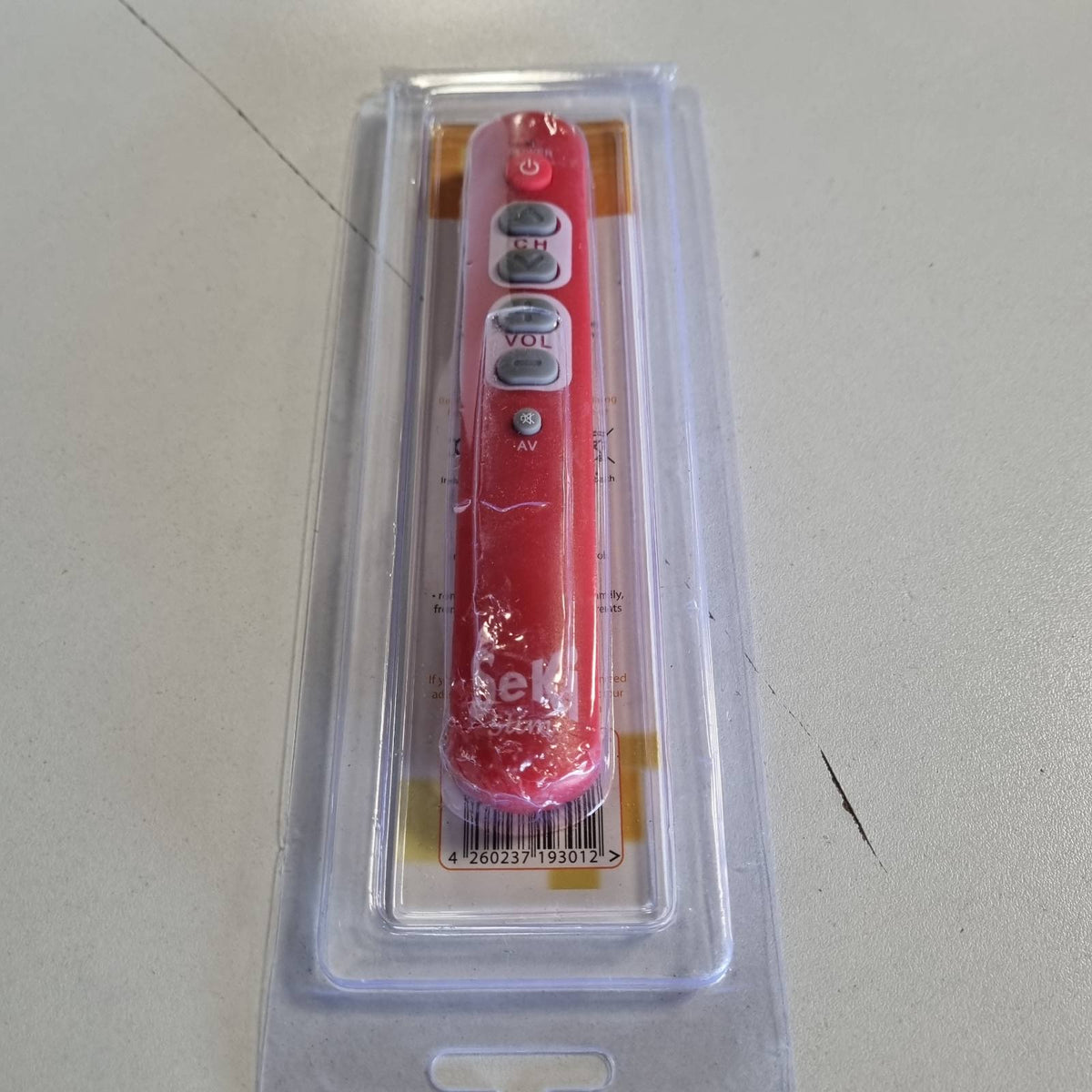 296387 - TELEKOMANDË UNIVERSALE MËSIMORE SEKI SLIM E KUQE ME BUTONA TË MËDHEJ - PËR TË MOSHUARIT DHE FËMIJËT