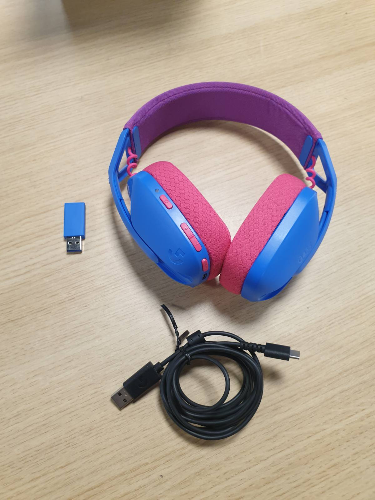 295101 - LOGITECH G G435 LIGHTSPEED + Bluetooth, Kufje Pa Tel për Lojëra, Mikrofon i Integruar, Jetëgjatësi Baterie 18-Orë, të Përputhshme me Dolby Atmos, PC, PS4, PS5, Celular, Nintendo Switch dhe Switch 2 - Blu