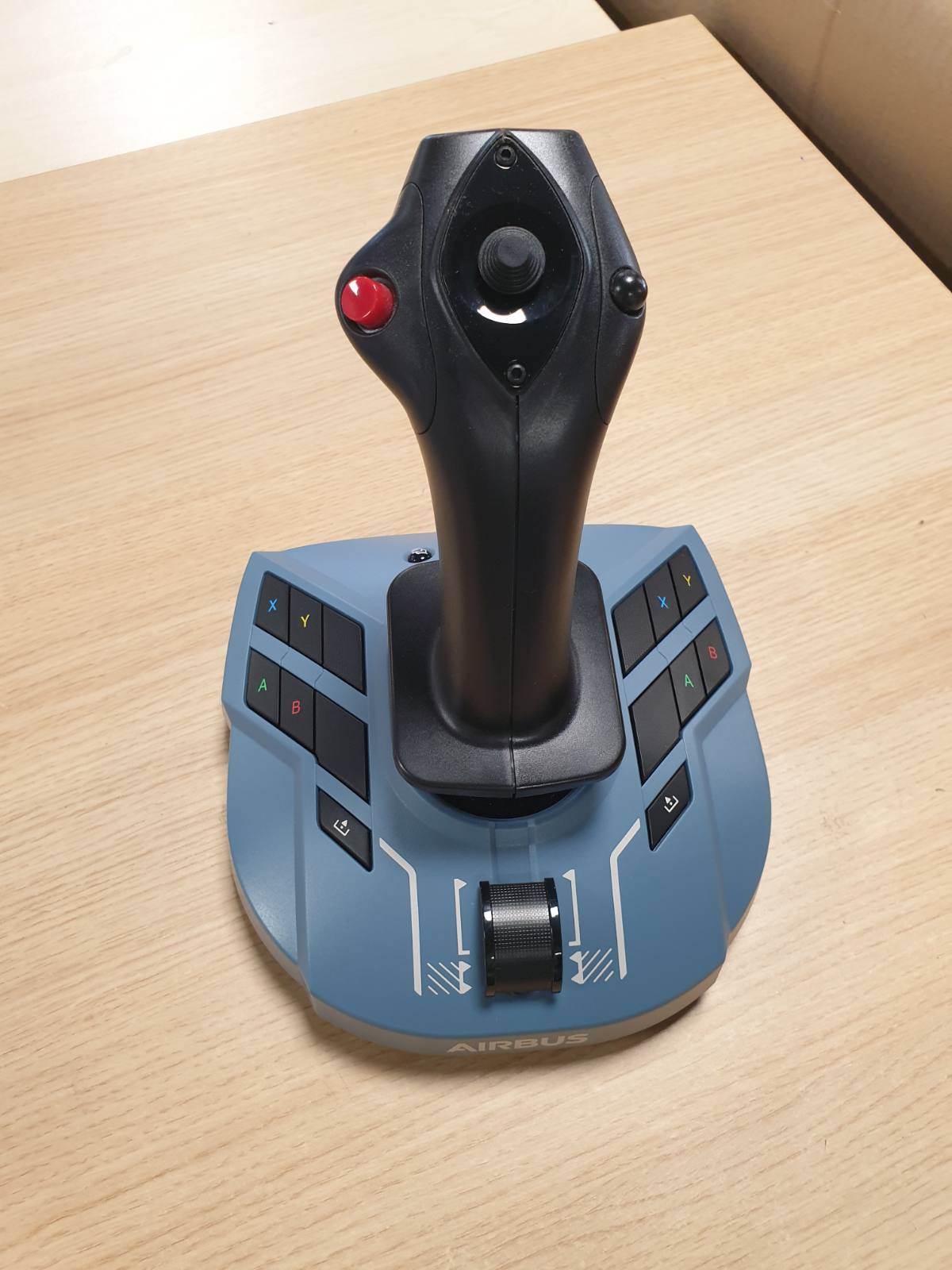295019 - Thrustmaster TCA Captain Pack X Airbus Edition, levë anësore ergonomike dhe kuadrant gazi, licencë zyrtare për Xbox Series X|S dhe PC