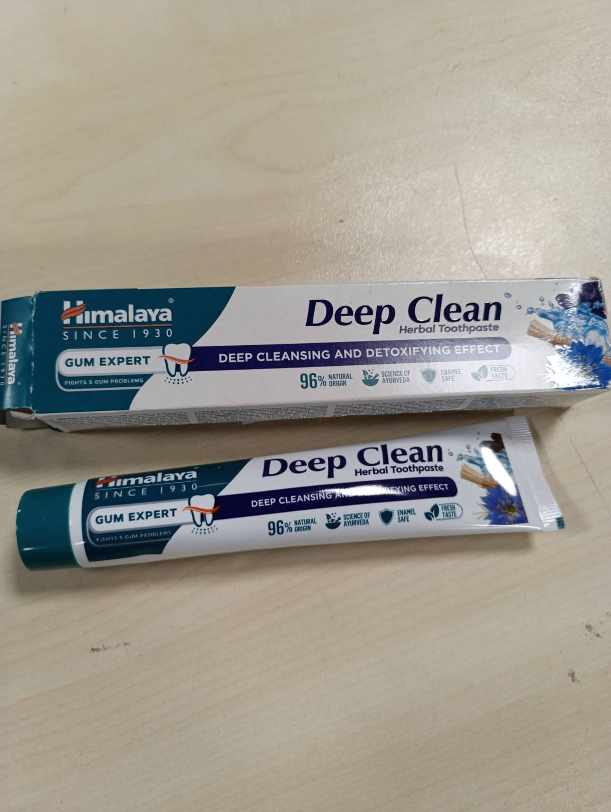 298910 - HIMALAYA - Pastë dhëmbësh bimore Deep Clean, 75 ml, Pa fluor, Ayurvedic