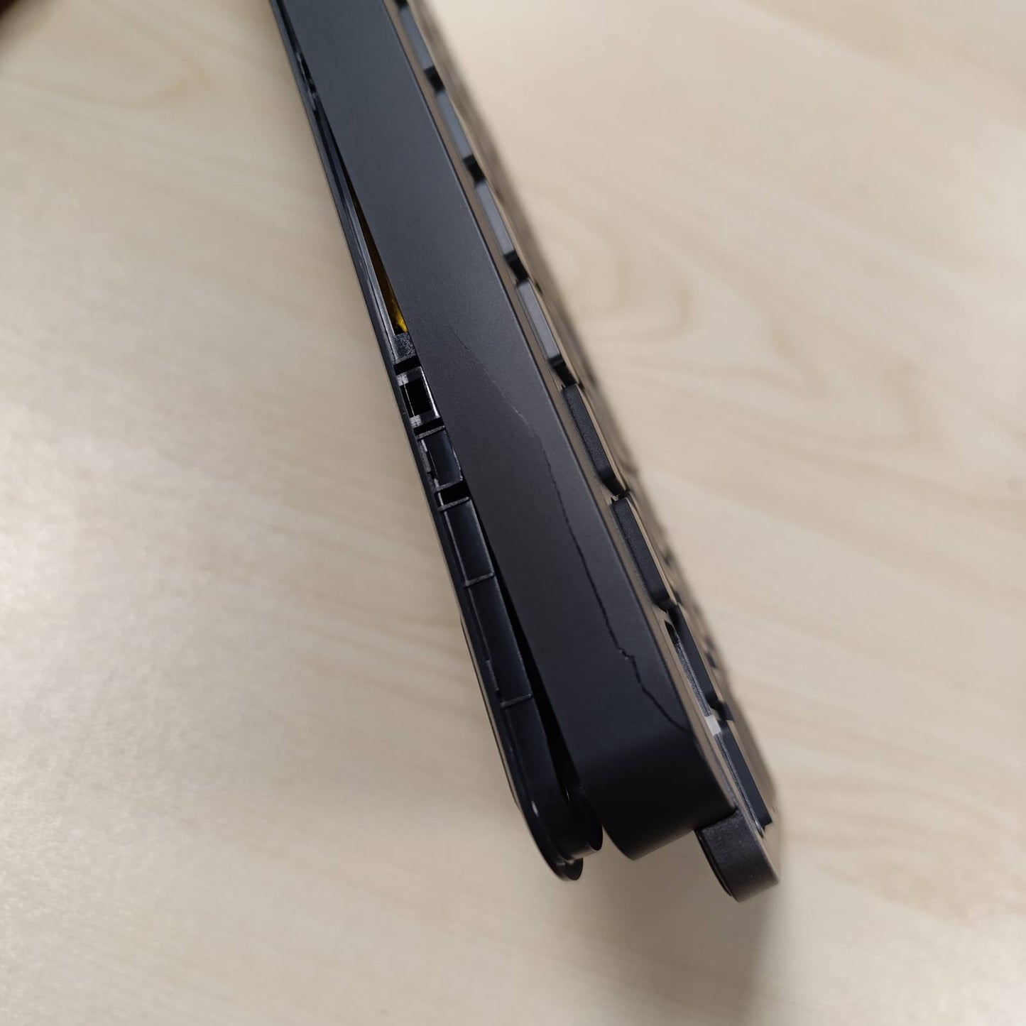 267721 - LOGITECH MX KEYS, Tastierë pa tel, Marrës Bluetooth dhe USB, Lidhje USB-C, Jetëgjatësi baterie 5-mujore, Funksion ndërrimi i lehtë, Taste me ndriçim nga prapa, PC/Mac, Paraqitje gjermane QWERTZ, Ngjyra: grafit