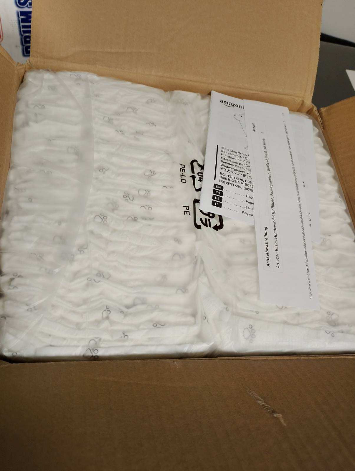196403 - AMAZON BASICS Pelena e Disponueshme për Qen Meshkuj, Madhësia M, Ngjyra e Bardhë, Set Prej 30 Copë