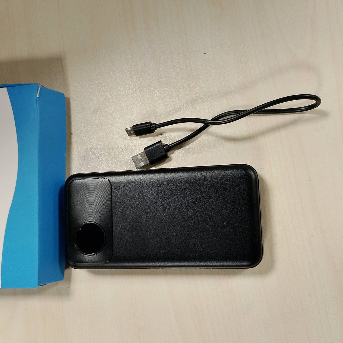 295985 - ADDTOP Bateri e jashtme 20000mAh – bankë energjie 22.5W me 2 porta hyrjeje dhe daljeje USB-C, 1 portë daljeje USB-A, karikues portativ me dritë LED