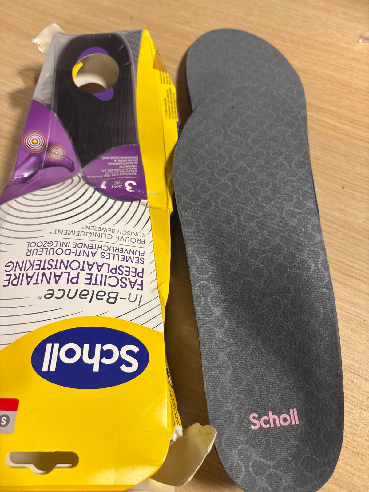 298368 - DR. SCHOLL'S - Shtroja ortopedike In-Balance për burra dhe gra për fasciit plantar me mbështetje për harkun e këmbës dhe lehtësim të dhimbjes së thembrës dhe këmbës, madhësia 40-42