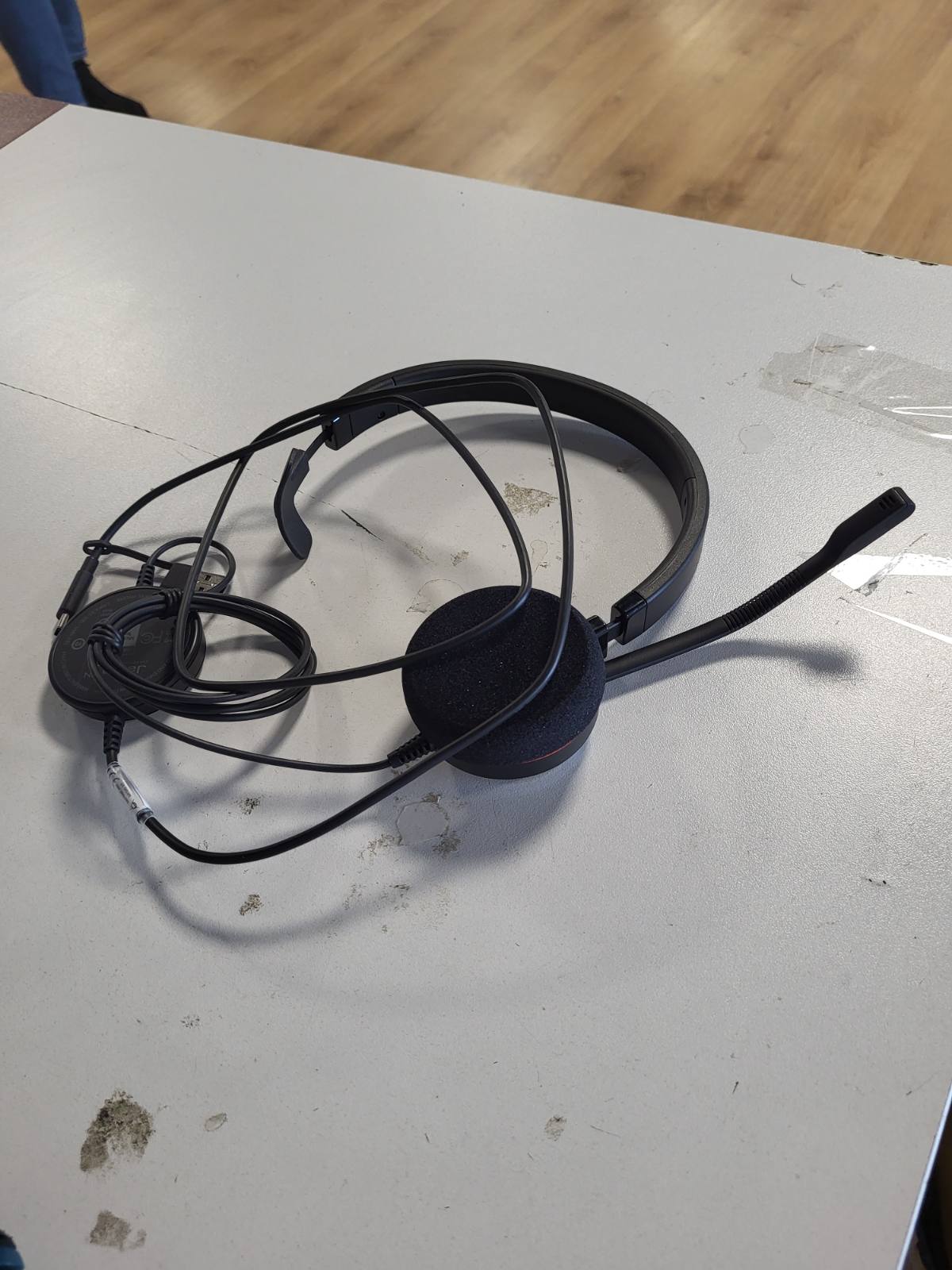 293106 - JABRA Kufje Mono Evolve 20, të certifikuara nga Microsoft për VoIP Softphones, anulim pasiv të zhurmës, lidhje USB-C/A, ngjyrë e zezë