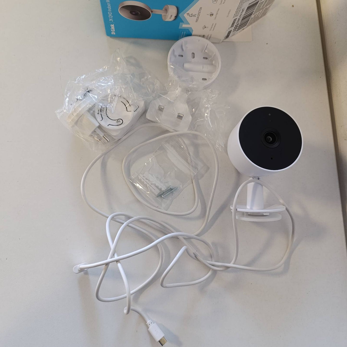 319519 - D-LINK DCS-8350LH, Kamerë Wi-Fi 2K QHD për ambiente të brendshme, Weiss