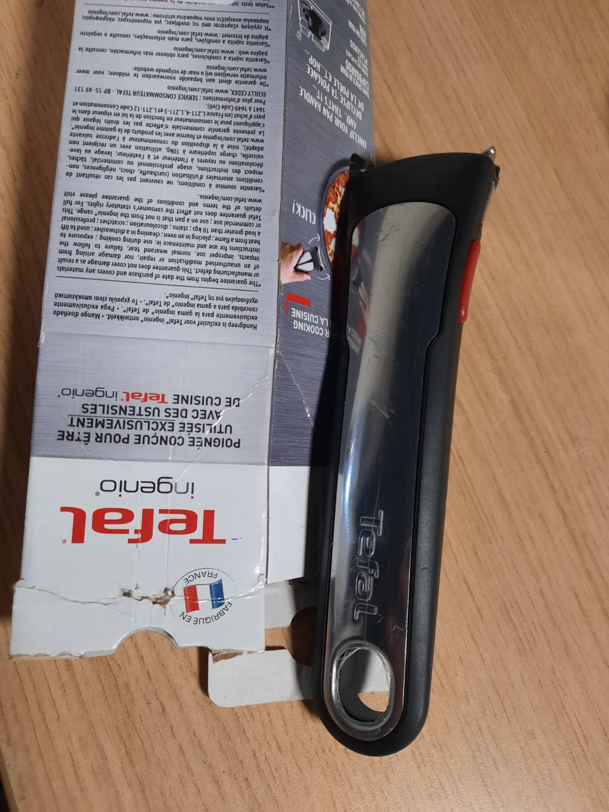 184440 - TEFAL Dorezë e Lëvizshme Ingenio Premium, E Palosshme, E Zezë me Kyç Sigurie 3-Pika, 10 Vjeç Garanci, Expertise L9863202, Madhësia: 4.5x0.03x17.5cm