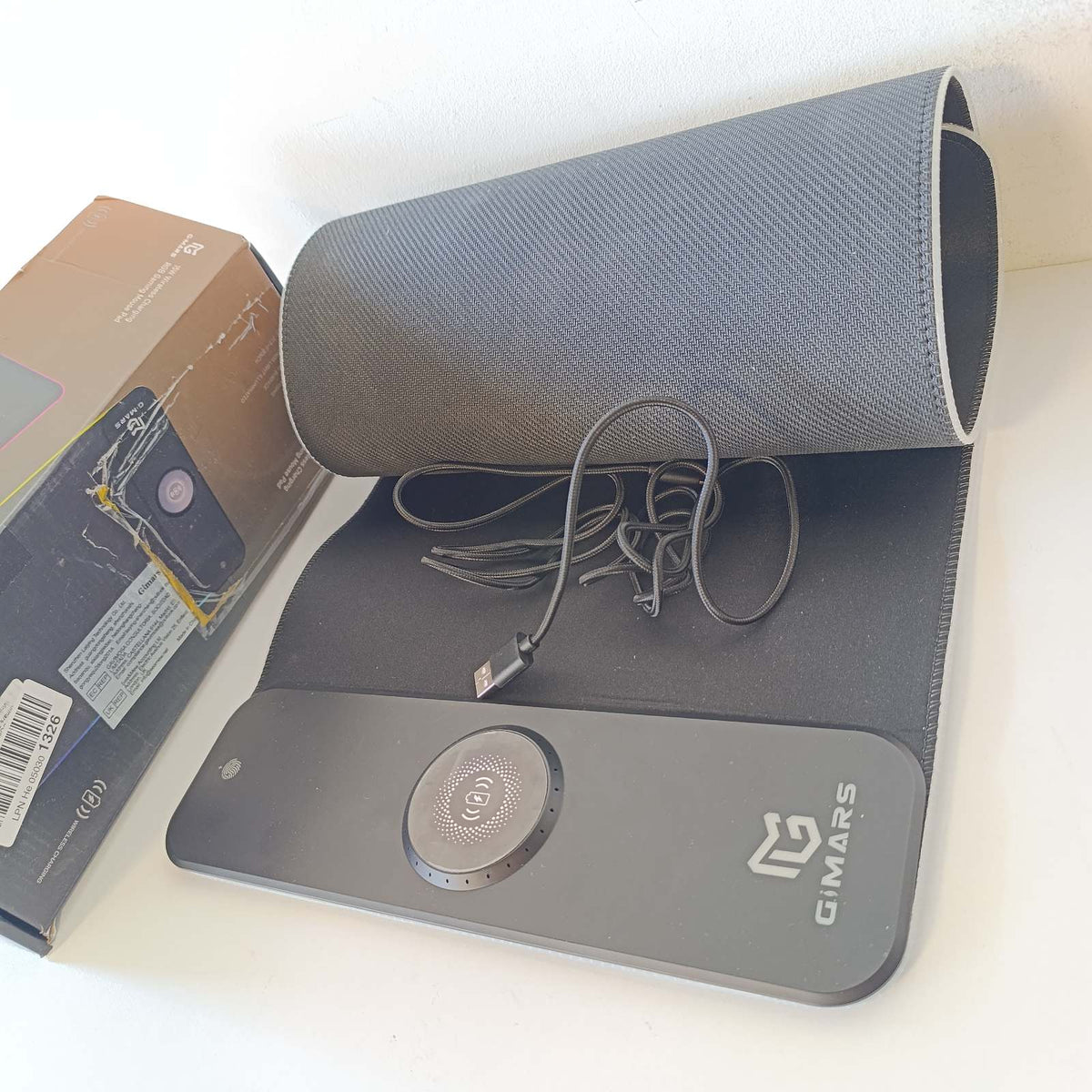 295835 - GIMARS Mausi RGB për Lojëra, Karikim të Shpejtë Pa Tel 15W, LED me 10 Modalitete Ndriçimi, Sipërfaqe e Lëmuar Premium, Jo-Rrëshqitëse