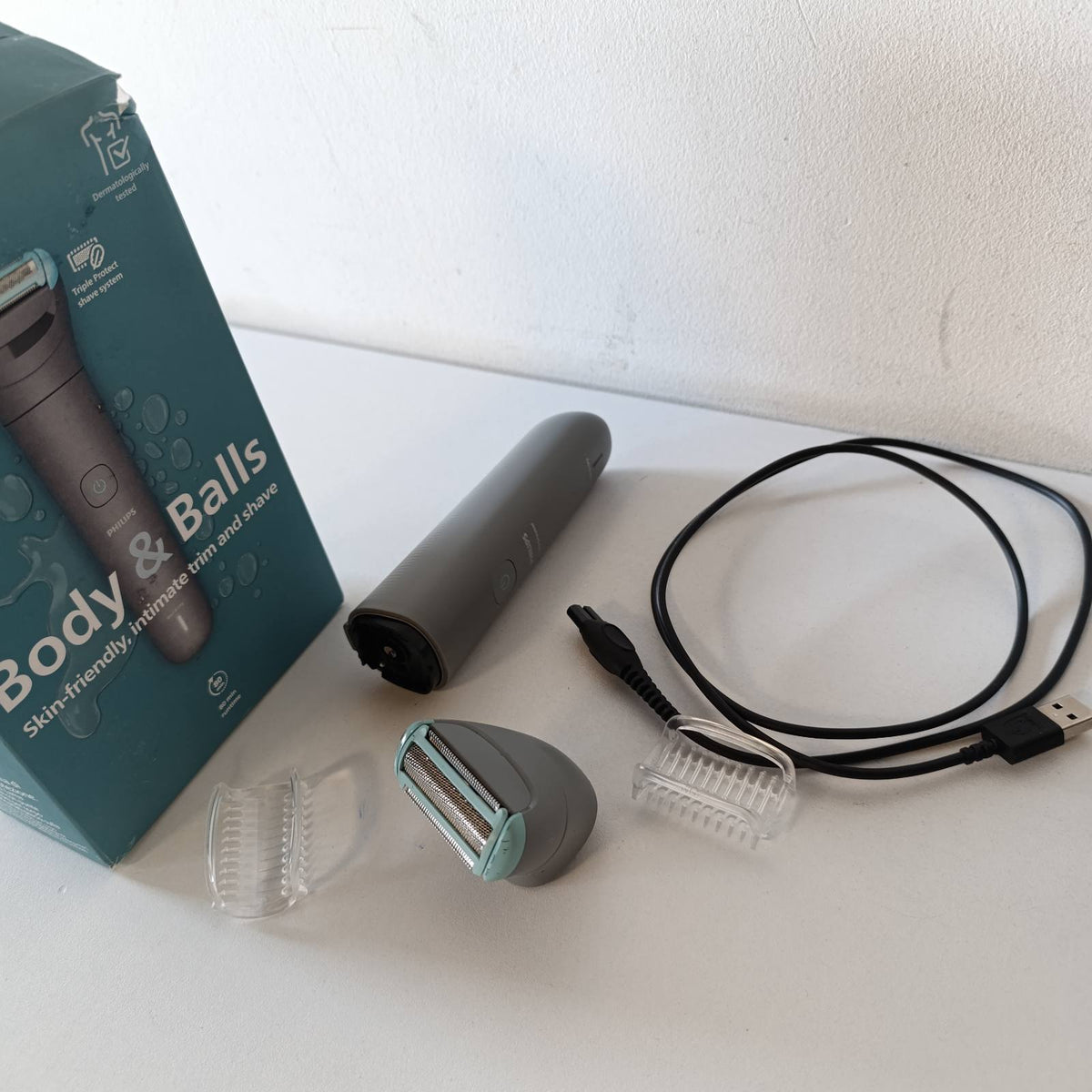 316012 - PHILIPS Bodygroom 3000 BG3480/15, Makinë prerëse për meshkuj, sistem rroje me mbrojtje të trefishtë, 100% e papërshkueshme nga dushi, kohëzgjatje 80 minuta