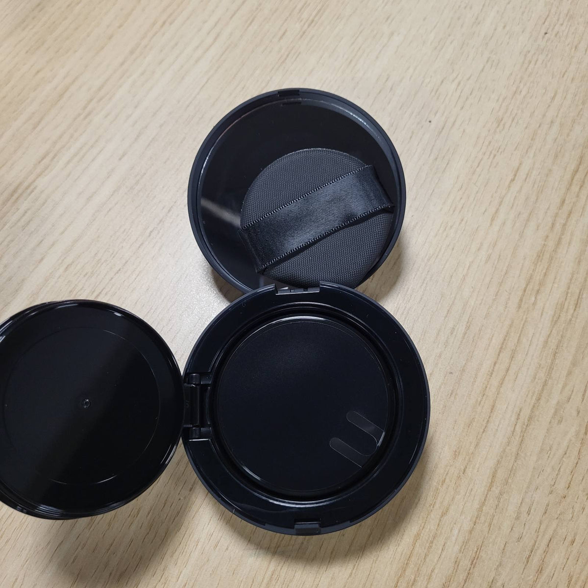302053 - L'ORÉAL PARIS Fondatinë x Mugler Subtle Glow Cushion - 4