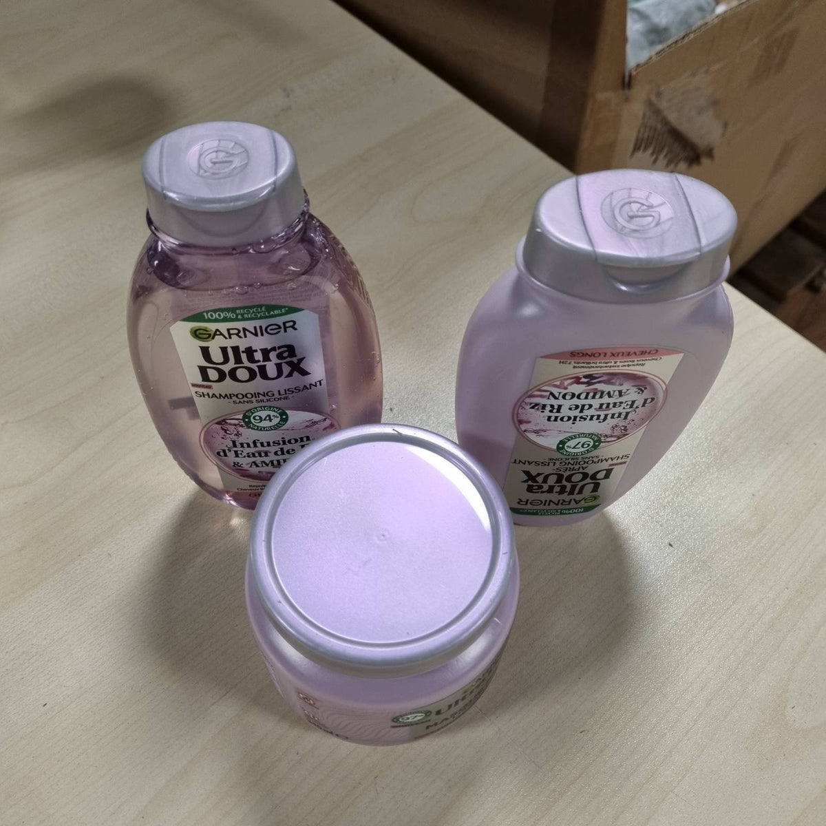 301071 - GARNIER Ultra Doux - Set Rutine Zbutëse për Butësi dhe Shkëlqim - Me Infuzion Uji Orizi