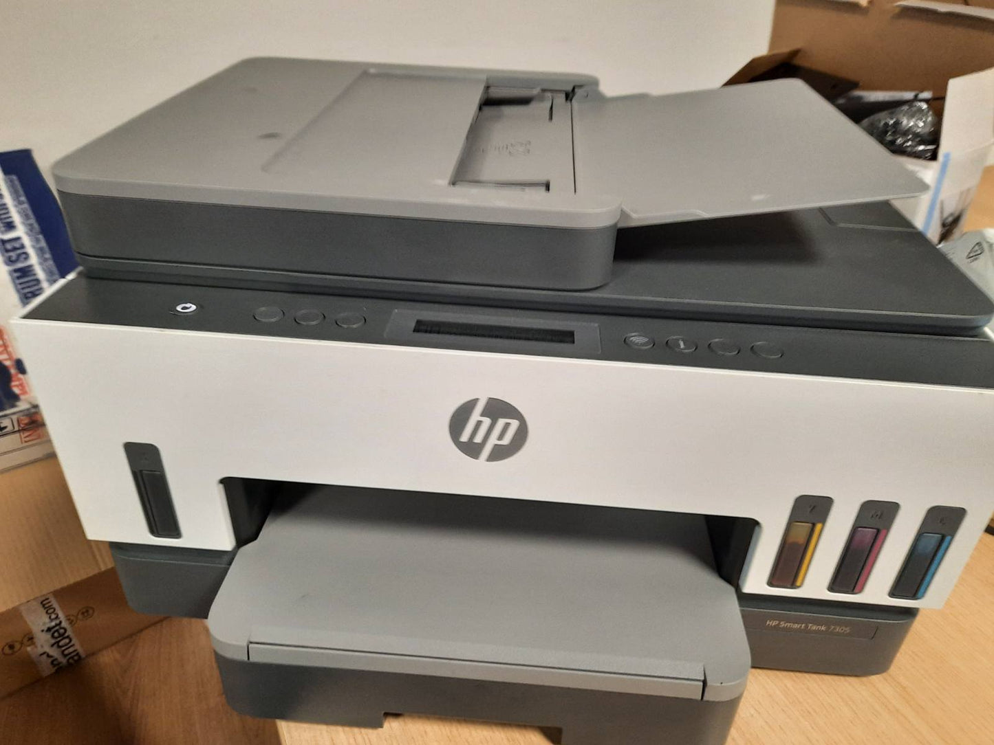 188606 - HP - Printeri 3-në-1 SMART TANK 7305 Shumëfunksional, Wi-Fi, Duplex, ADF, 3 vjet bojë e përfshirë, garanci 3-vjeçare, rezervuar i madh boje, rendiment i lartë, printim me cilësi të lartë