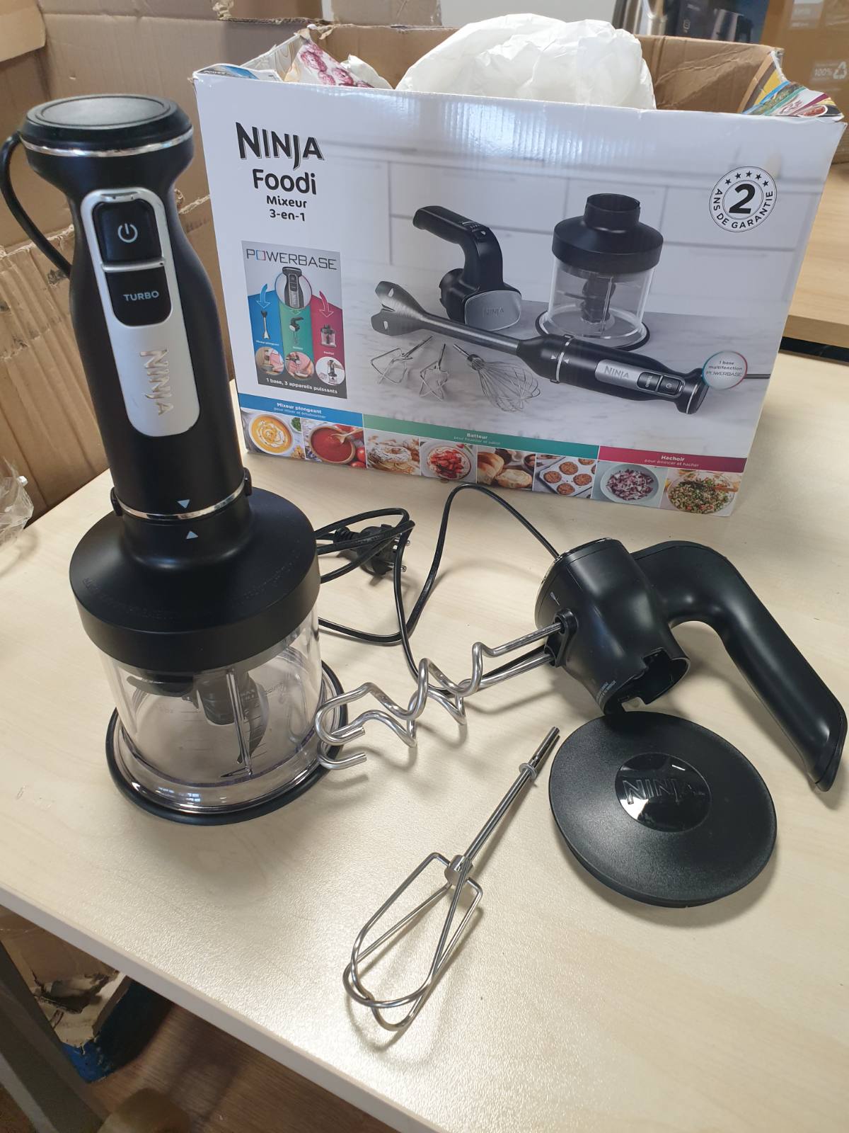162078 - NINJA FOODI Blender dore 3-në-1, 850W, me copëtues me ndezje të butë, përzierje me 2 dhe 5 shpejtësi, i sigurt për lavastovilje, ngjyra e zezë, modeli CI100EU