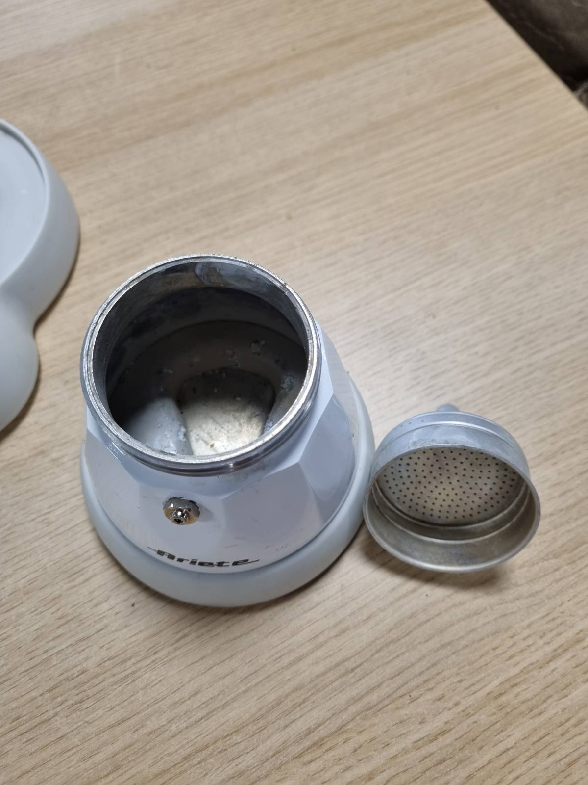 277450 - ARIETE 1358 Moka Aroma - Makinë Elektrike Kafeje, Kapacitet 2/4 Filxhan, 400W, E Bardhë
