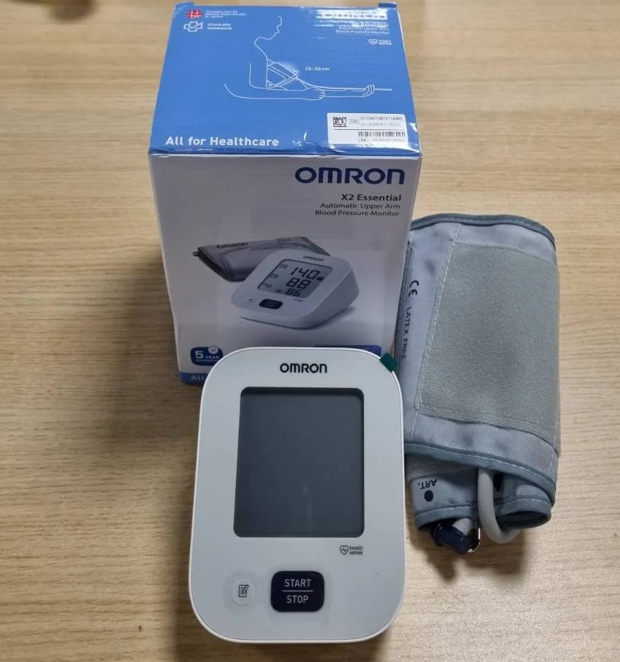 275323 - OMRON Monitor dixhital i tensionit të gjakut X2 Essential, për krahun e sipërm, 22-32 cm, validuar klinikisht