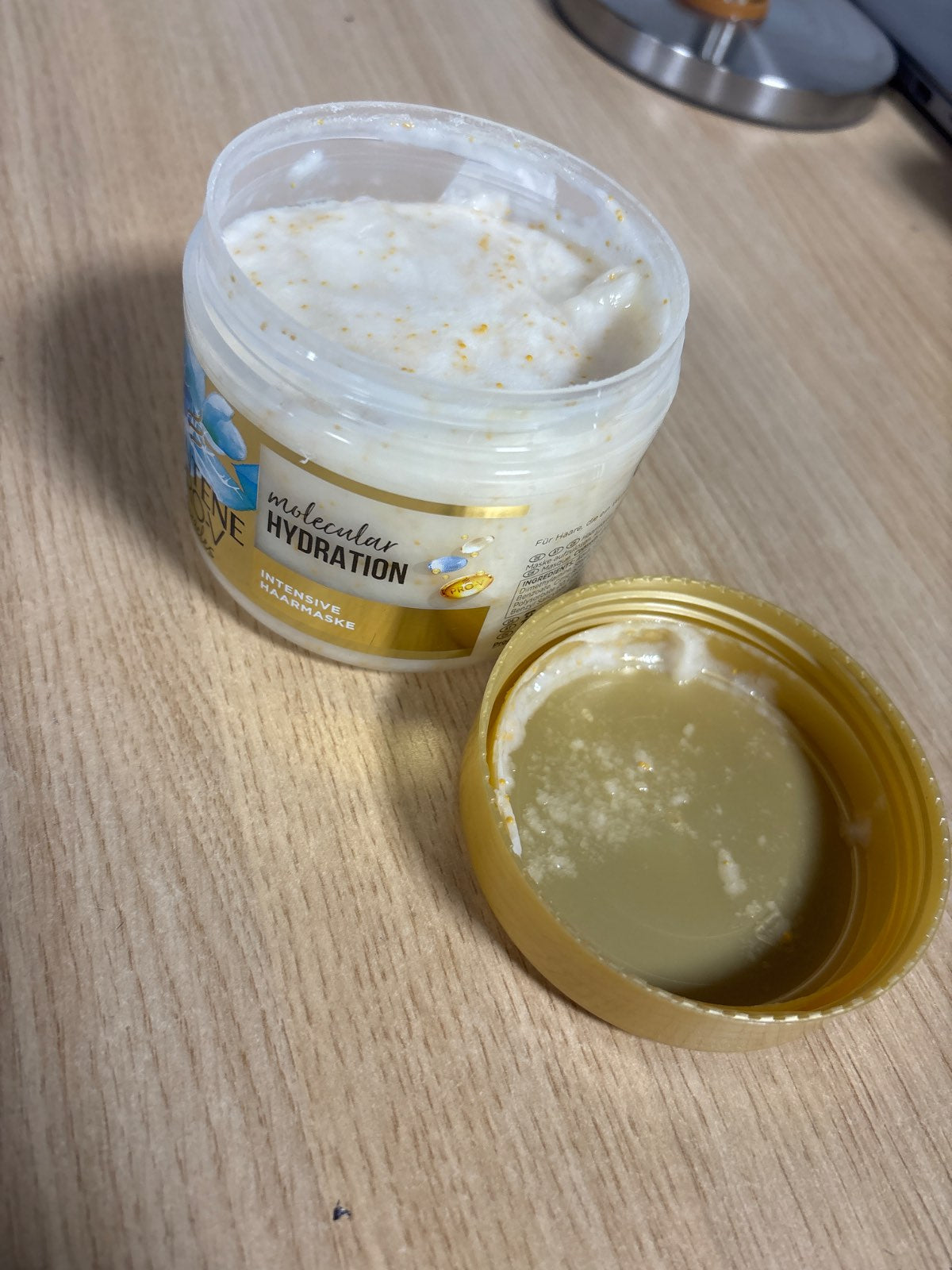 318986 - PANTENE PRO-V Maskë për Hidratim të Thellë, 300 ml