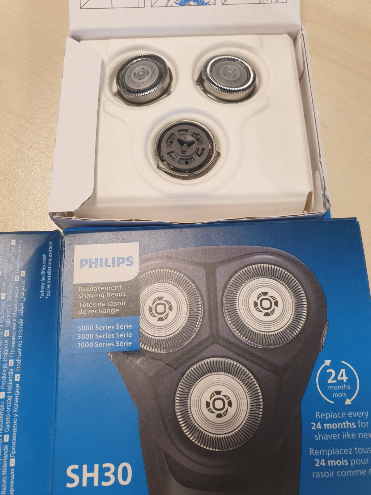 316825 - PHILIPS Koka rroje SH30/50, e pajtueshme me rrojat e serisë 1000, 3000 dhe 5000, 3 tehe, vetë-mprehëse