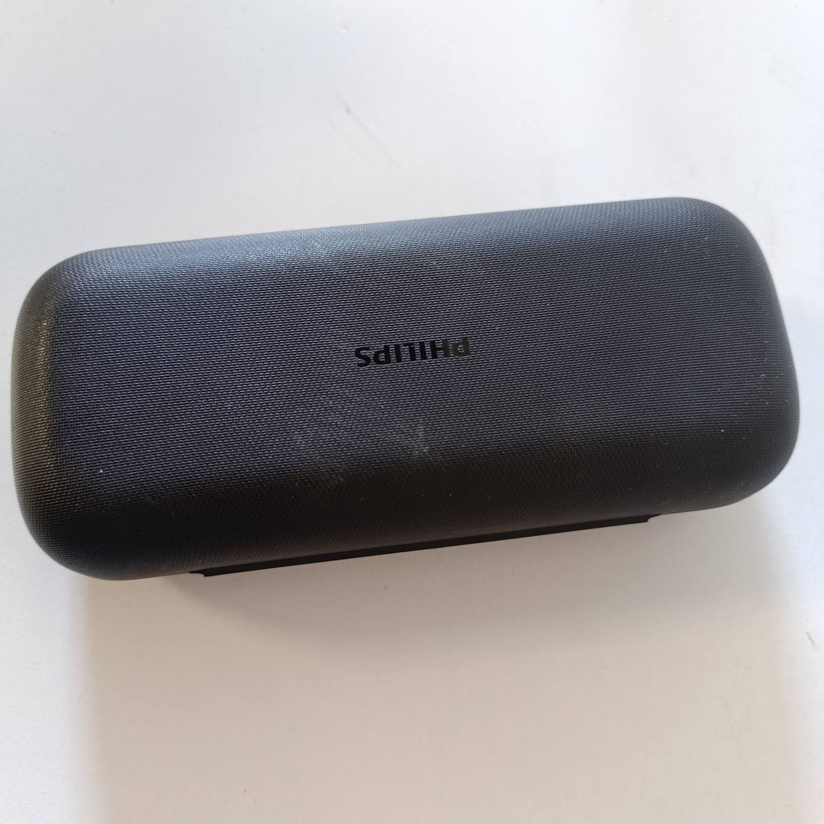 317408 - PHILIPS Çanta OneBlade për udhëtim, e pajtueshme me QP27XX, QP28XX dhe QP6XXX, modeli QP401/30