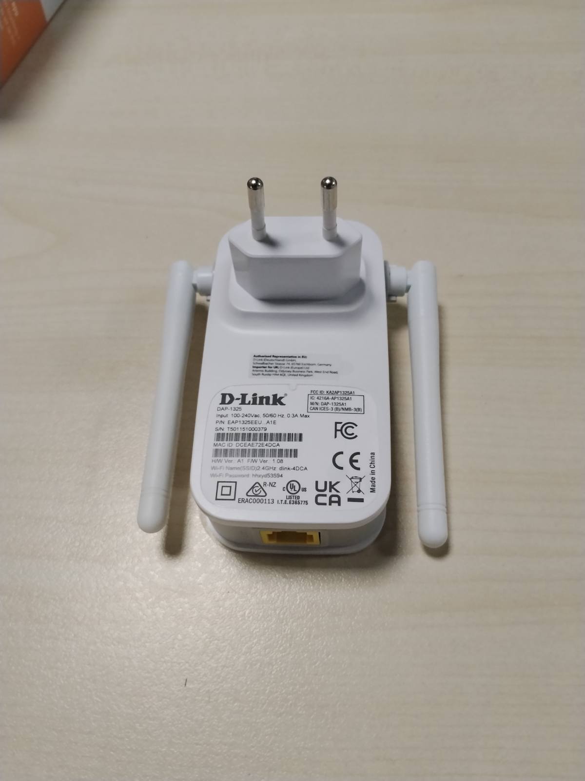 320317 - D-LINK Zgjerues i Diapazonit Wireless DAP-1325 deri në 300 Mbps, 1x 10/100 Mbps, fuqia e sinjalit LED, modaliteti i përsëritësit ose AP, konfigurimi i internetit, butoni WPS
