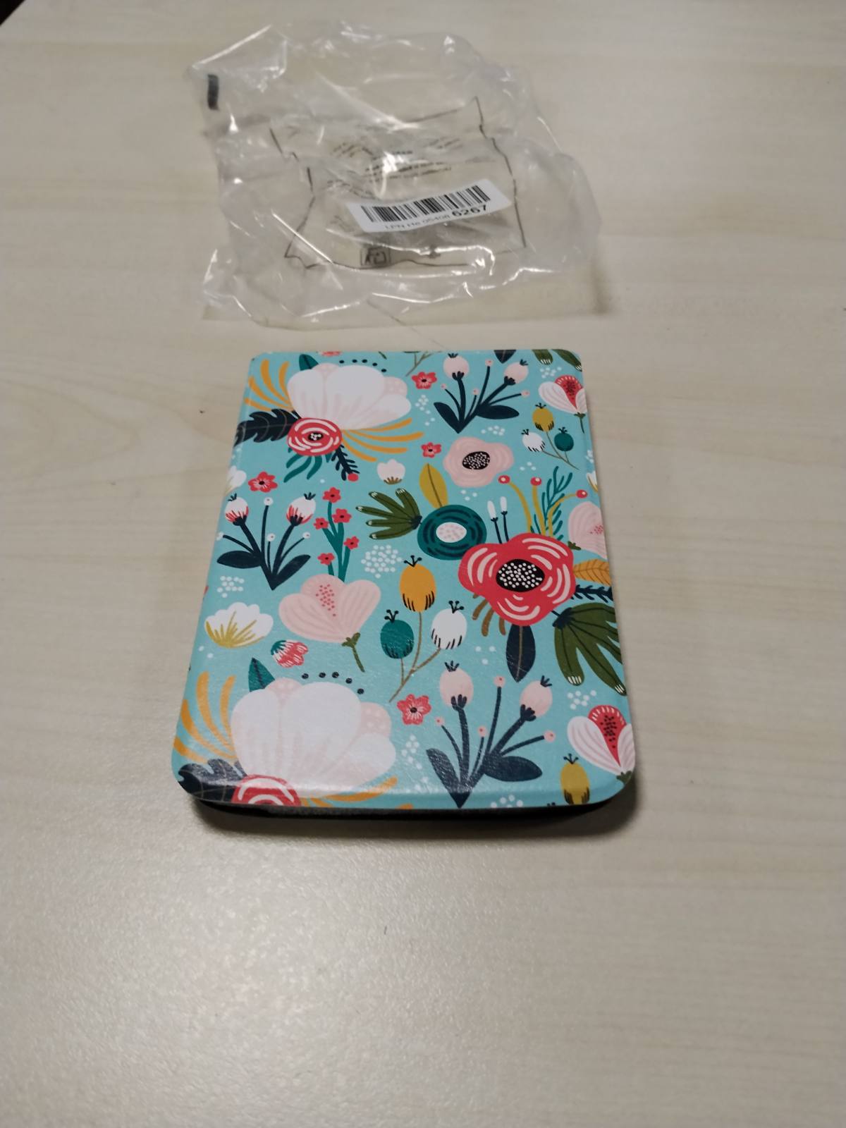 300029 - DMLUNA - Mbrojtëse për Pocketbook Touch HD 3, Touch Lux 5/ Lux 4, Basic Lux 4/ Lux 3/ Lux 2, me ngjyrë, Mbrojtëse magnetike me funksion zgjimi automatik/gjumi, Hill Flower.