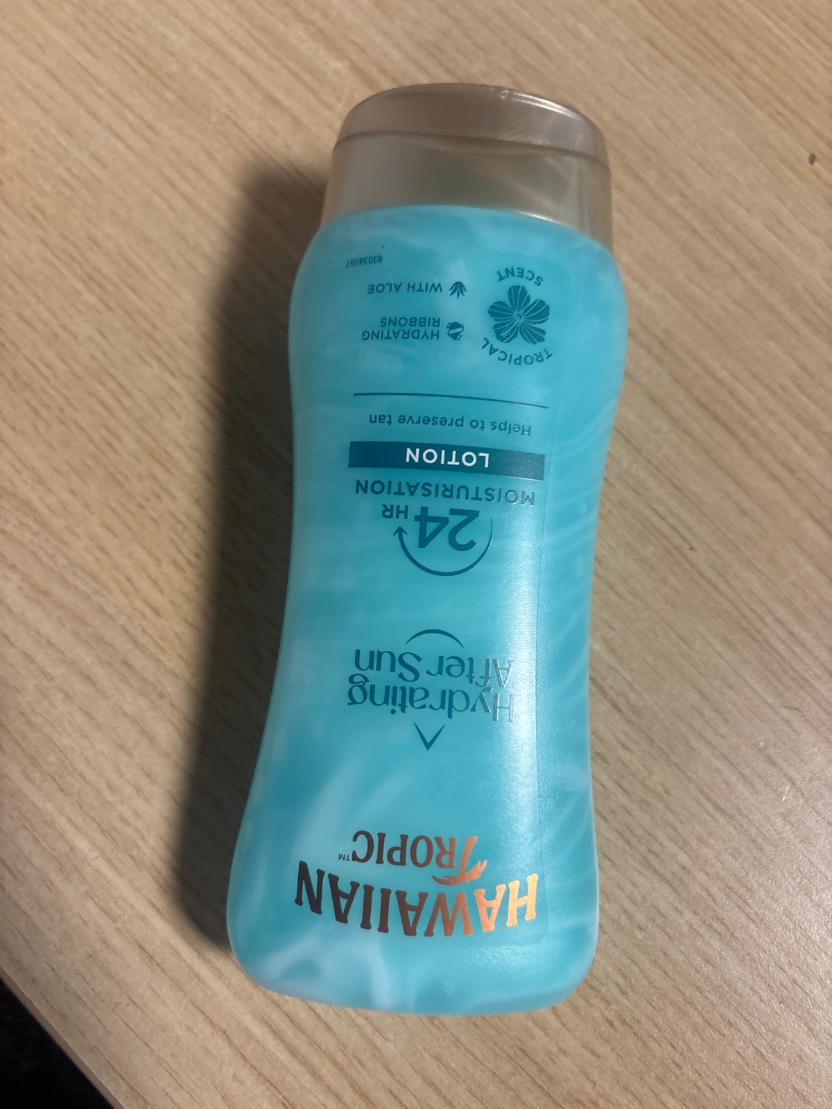 318691 - HAWAIIAN TROPIC | Losion Hidratues Pas Diellit, 180 ml, Me Aloe Vera, Vegan