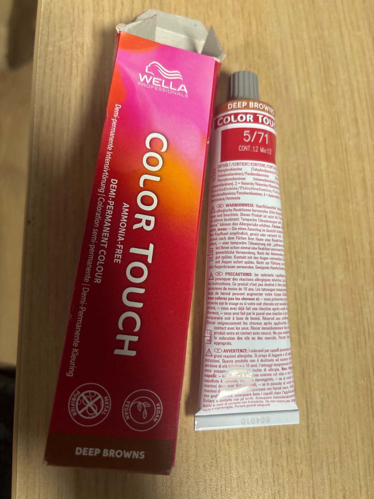 318466 - WELLA PROFESSIONALS Color Touch Deep Browns 5/71 Kafe e Çelët Kafe Hiri - Ngjyrë flokësh intensive vegane pa amoniak me Metal Purifier - 60 ml