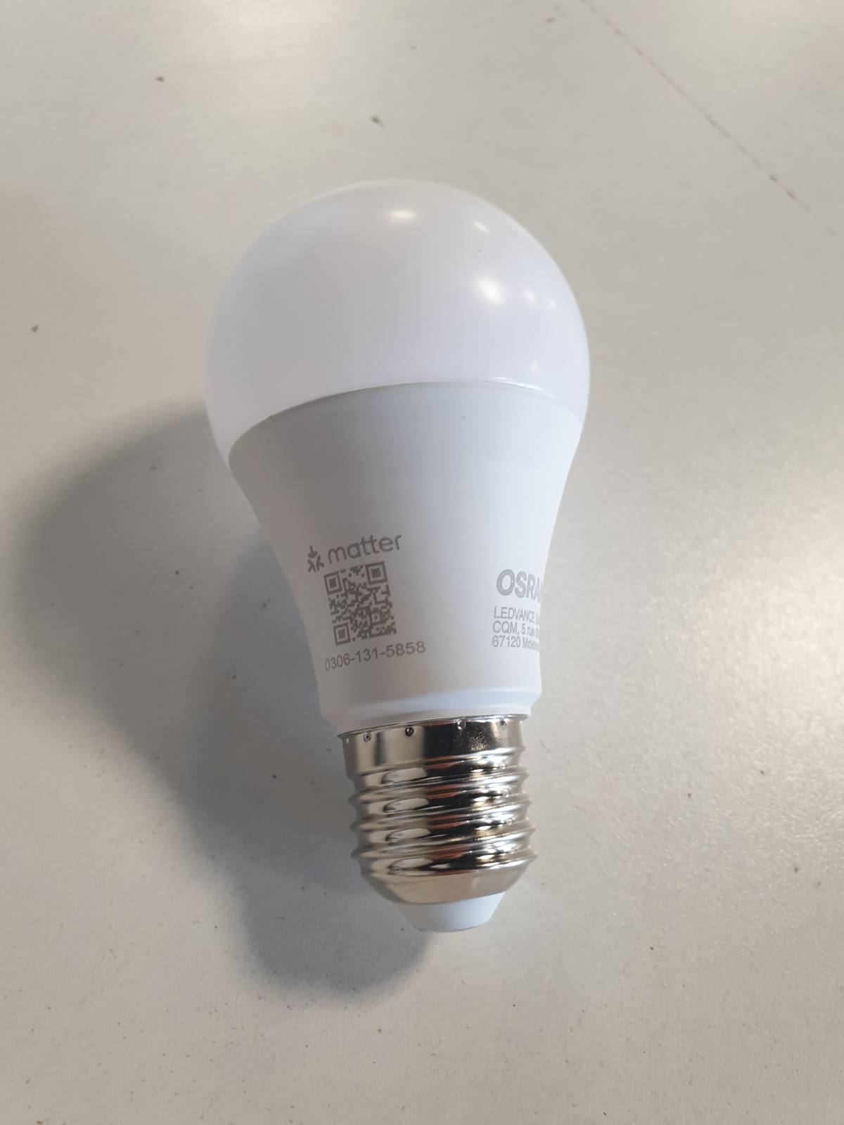 223769 - OSRAM SMART+ RGBW, llambë LED E27 me Matter over Wifi, e projektuar posaçërisht për Alexa, zëvendëson 60W, nga e bardha e ngrohtë në të bardhë të ftohtë, 16 milionë ngjyra RGB, 1 pako, nuk është e përputhshme me aplikacionin SMART+
