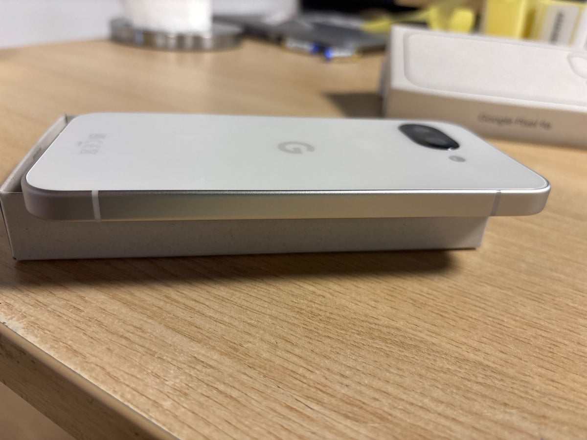319270 - GOOGLE Pixel 9a – Telefon inteligjent Android, 128GB, Porcelan, kamerë AI, jetëgjatësi baterie 24 orë, veçori sigurie