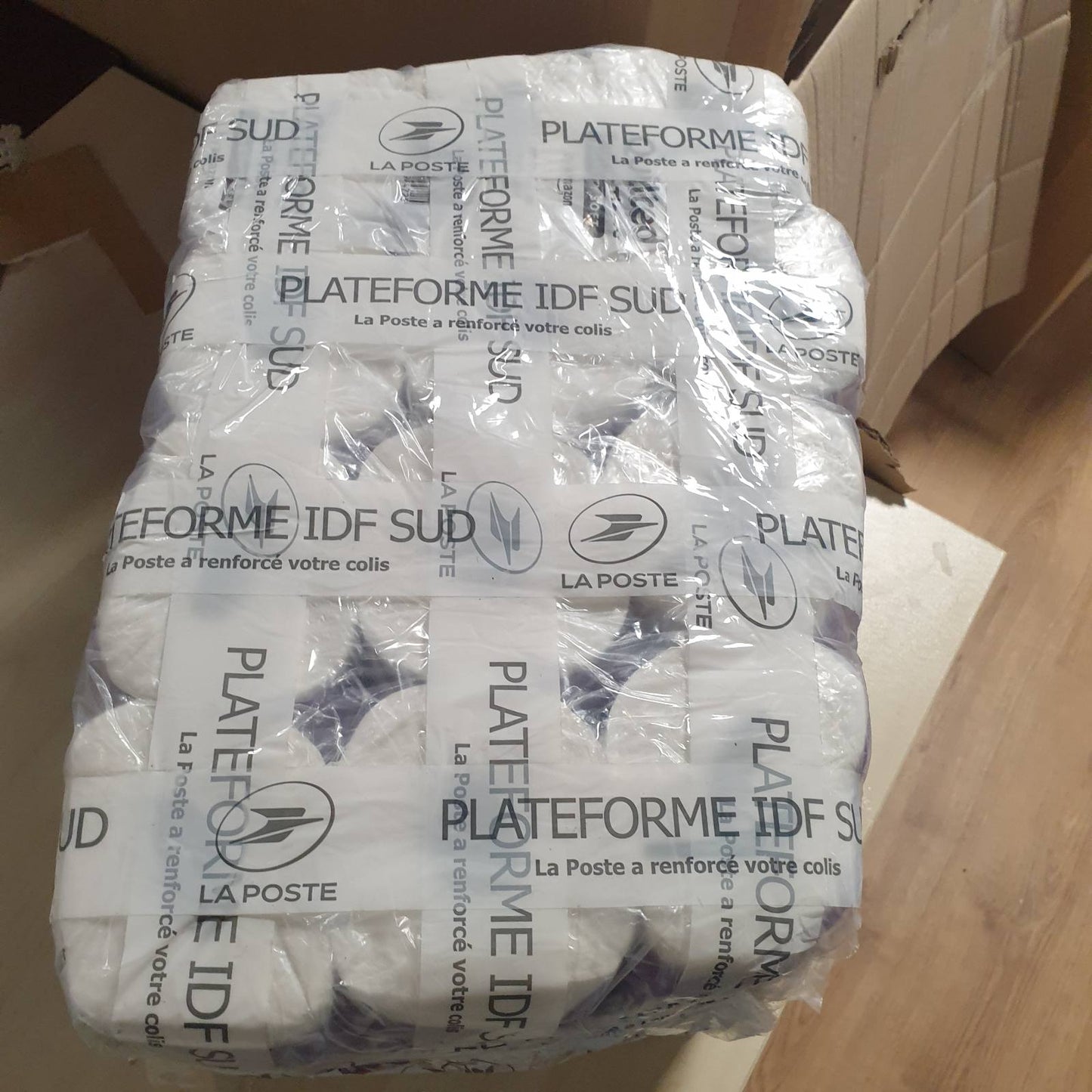 293941 - AMAZON Letër higjienike 3 shtresa, 36 rrotulla (4 pako me nga 9), 200 fletë për rrotull, e certifikuar FSC