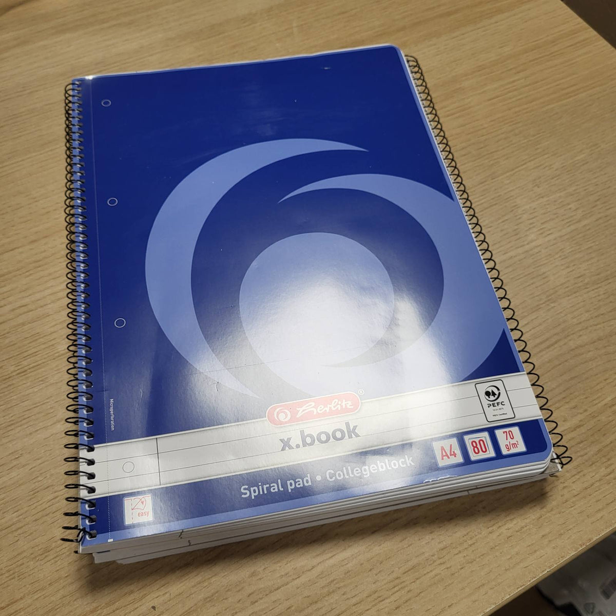 299852 - HERLITZ - Collegeblock x.book A4, me vija, 160 faqe, me kufij të brendshëm, 5 copë