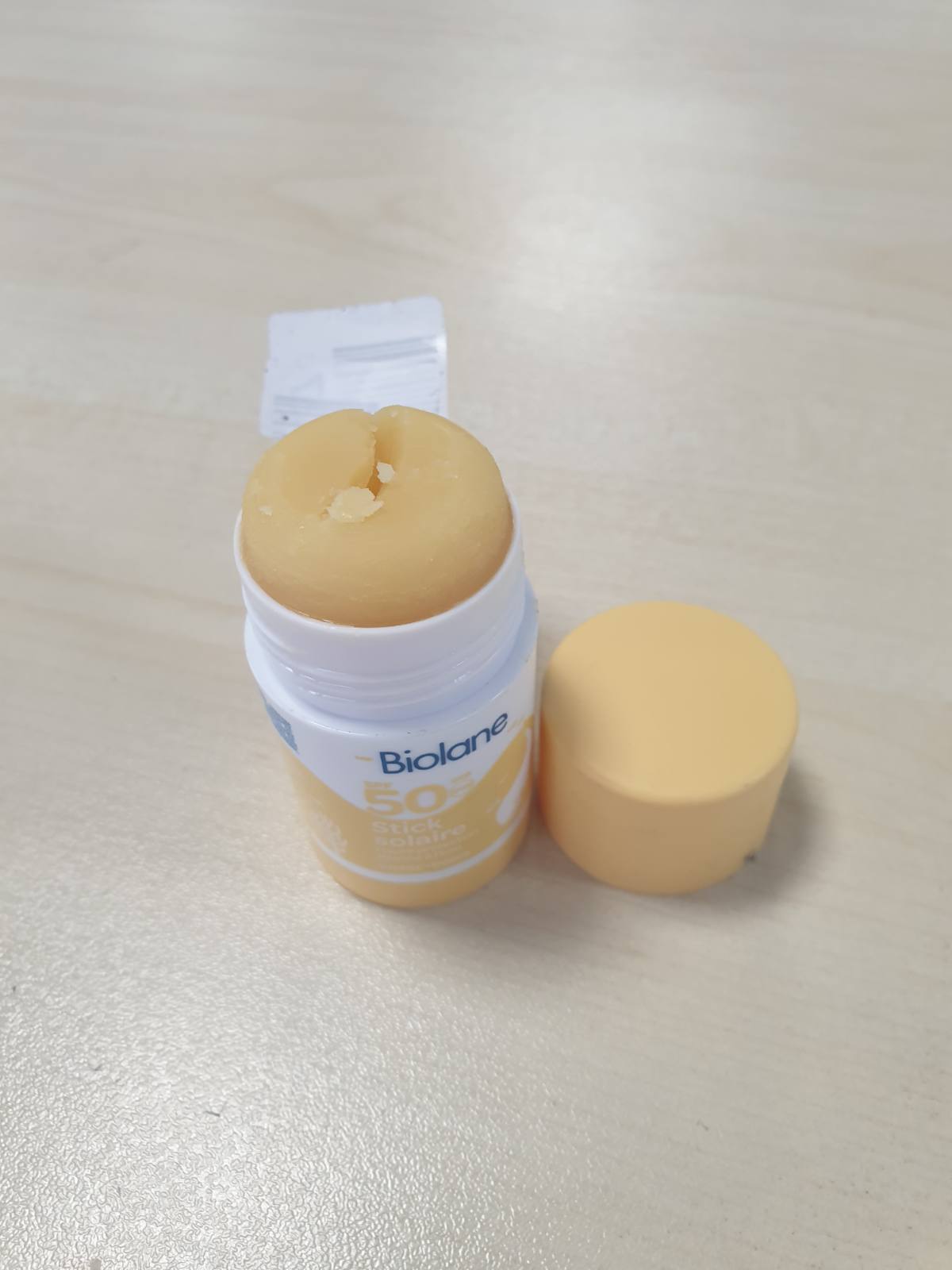 317877 - BIOLANE - Krem mbrojtës nga dielli për foshnje në shkop SPF 50 - Mbrojtje për fytyrën dhe trupin - Rezistente ndaj ujit