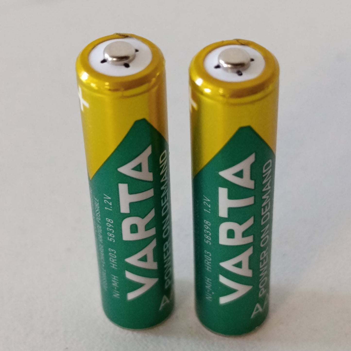 277281 - VARTA Bateri të rikarikueshme AAA, 2 copë, Ni-MH 800 mAh, e parakarikuar