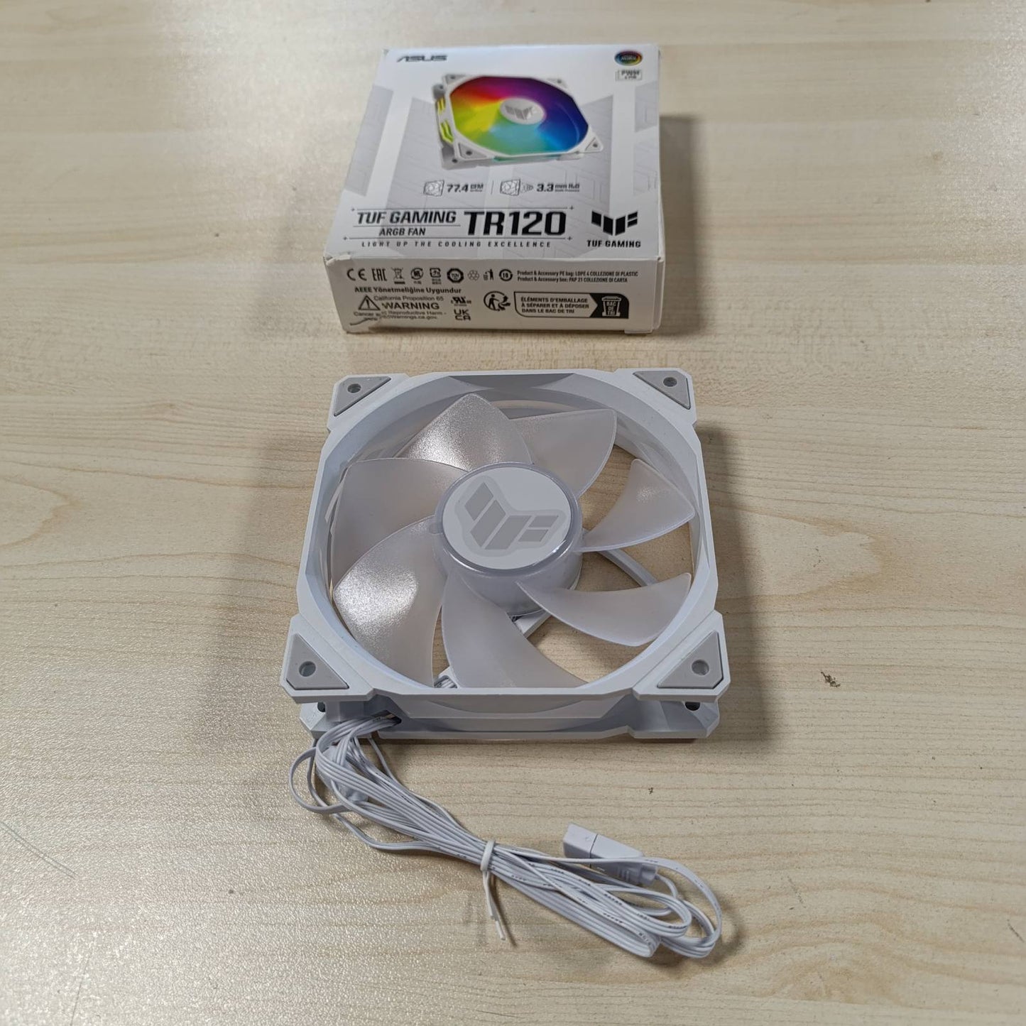 273567 - ASUS Ventilator TUF Gaming TR120 ARGB, 120 mm PWM, 2000 RPM, 3.3 mm H2O, 77.4 CFM, 16 LED RGB të adresueshme, e bardhë