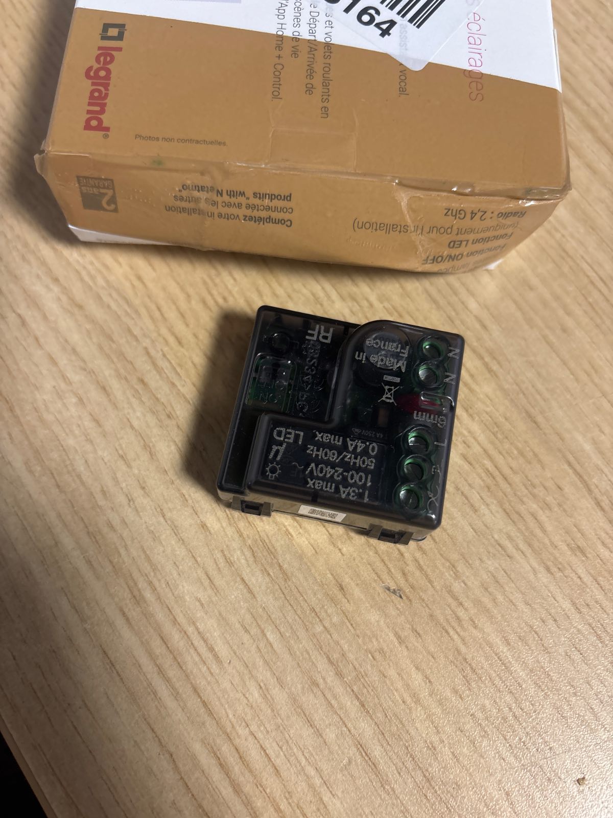 292706 - LEGRAND - Céliane me Mikromodul Ndriçimi Netatmo - Çelës i lidhur ON/OFF për telekomandë - I pajtueshëm me llamba deri në 300W, Antracit