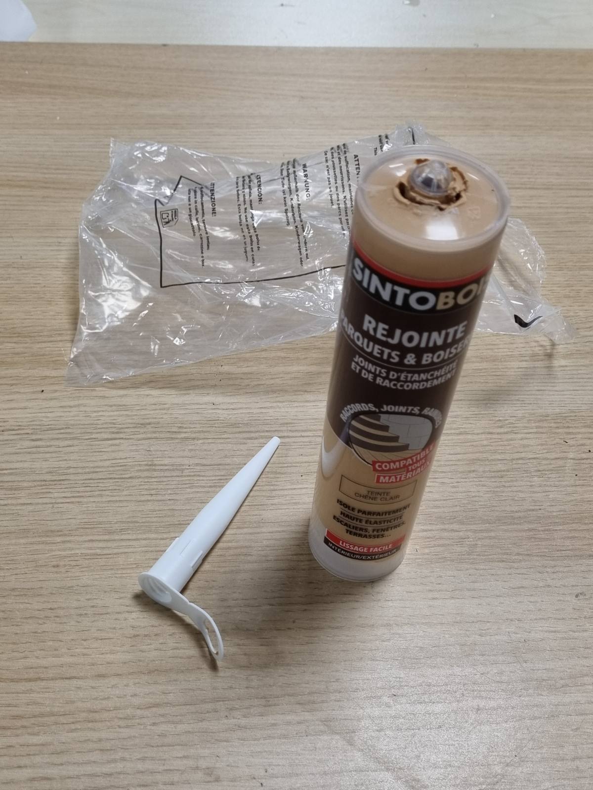 294298 - SINTO Izolues Fugash Shumëmateriale Lisi i Çelët, 300ml, ideal për zona të vështira për t'u arritur