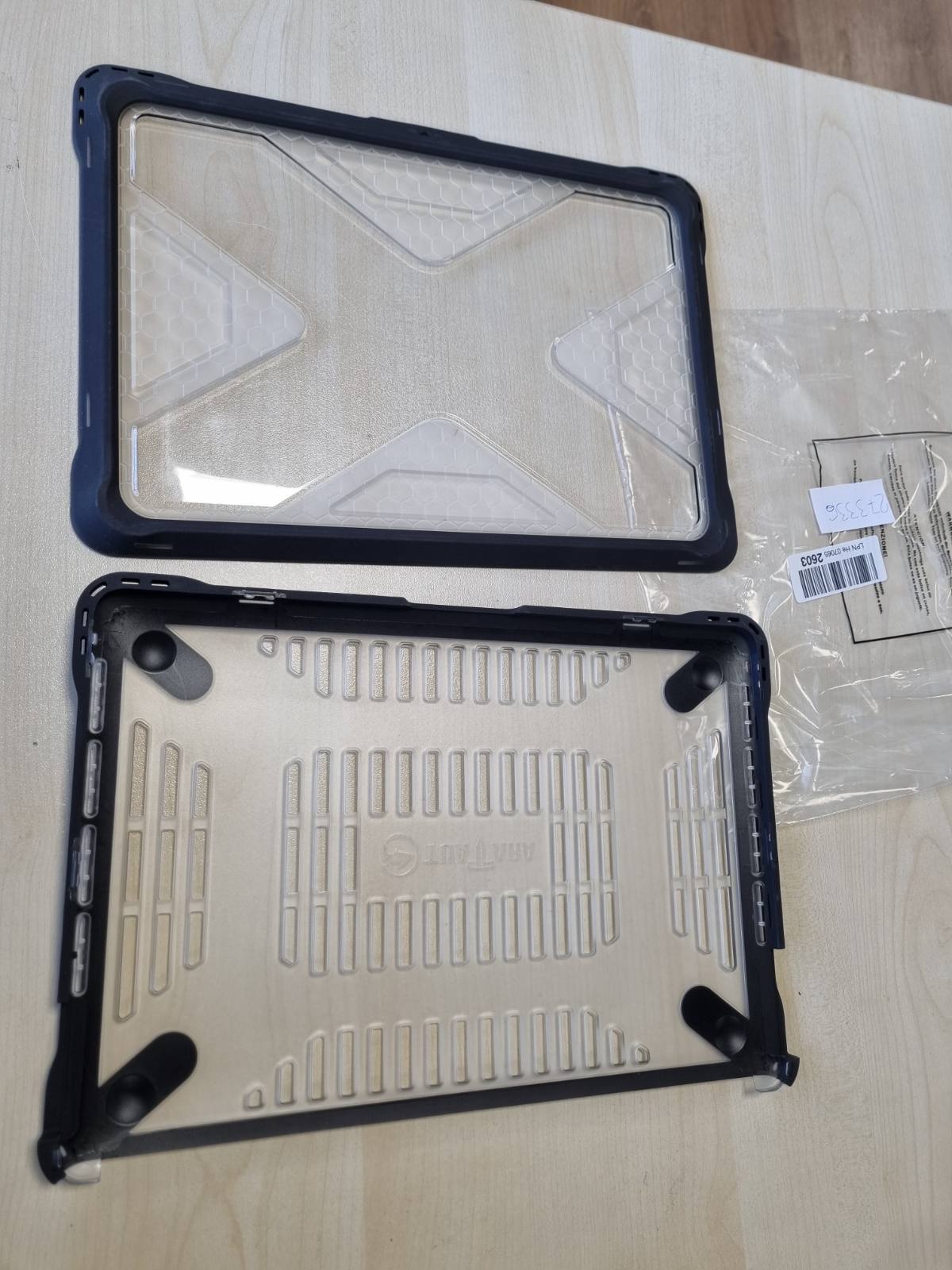 273336 - FINTIE MBROJTËSE PËR MACBOOK AIR 13.6" 2026 M5 / 2025 M4 / 2024 M3 / 2022 M2, MATERIAL: TPU, TRANSPARENTE, MODEL: A3113 A2681