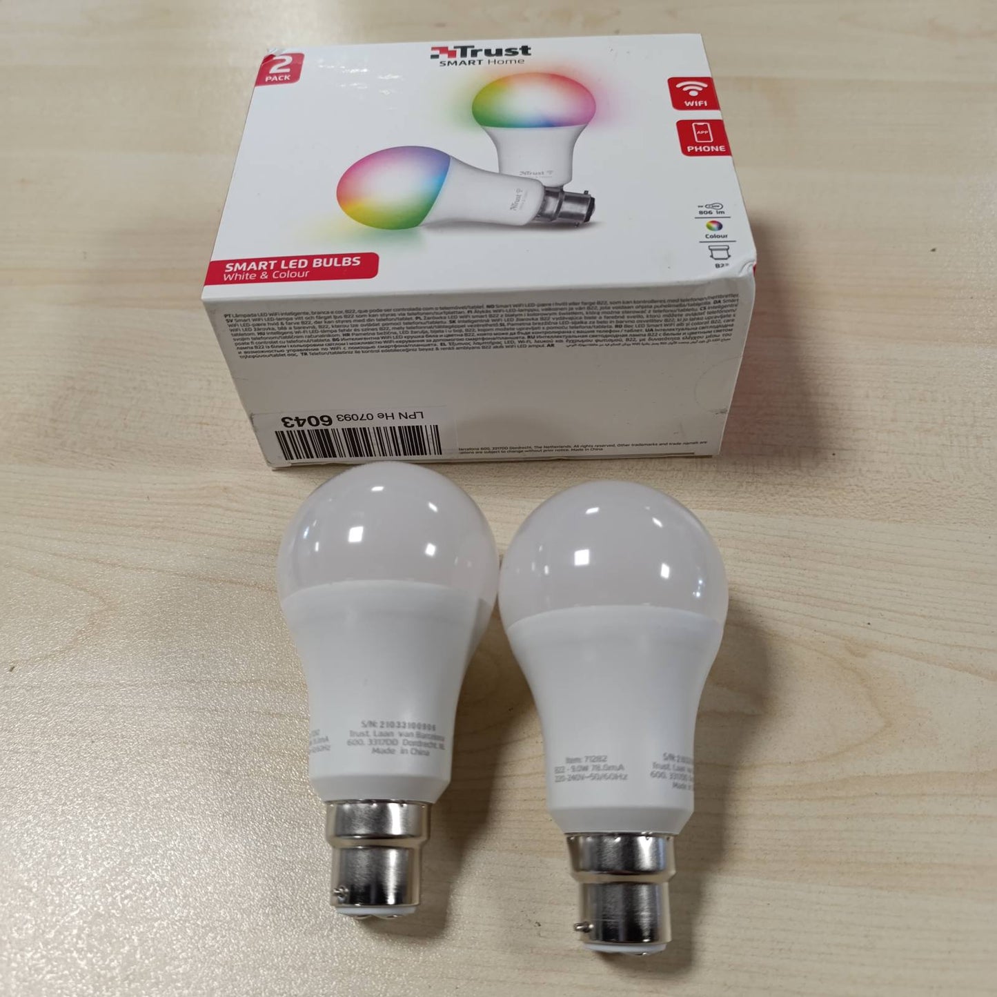 268746 - TRUST Llambë inteligjente WiFi B22, e pajtueshme me Alexa dhe Google Home, llambë LED me ngjyra, 2.4GHz, pako me 2 copë