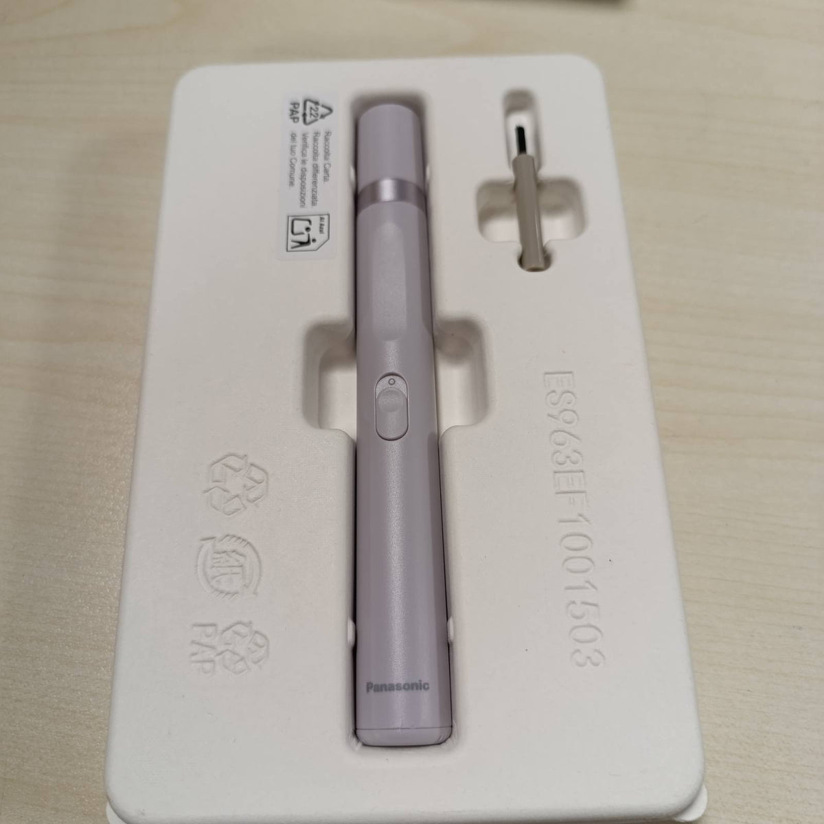 315876 - PANASONIC Epilator ES-EF10-V503 për Vetullat dhe Qimet e Fytyrës për Gra, Dritë LED, Dizajn Kompakt, Funksionon me Bateri AA, Vjollcë e Çelët
