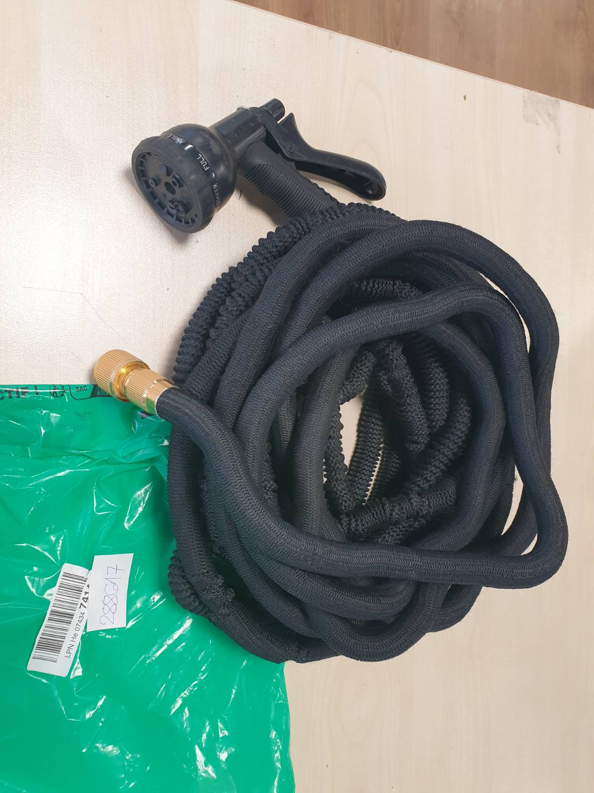 288617 - VOUNOT® Tub kopshti i përforcuar 30m i zgjerueshëm, i përshtatshëm për aksesorë 1/2" dhe 3/4", 10 modele spërkatjeje, fleksibël dhe i papërshkueshëm nga rrjedhjet