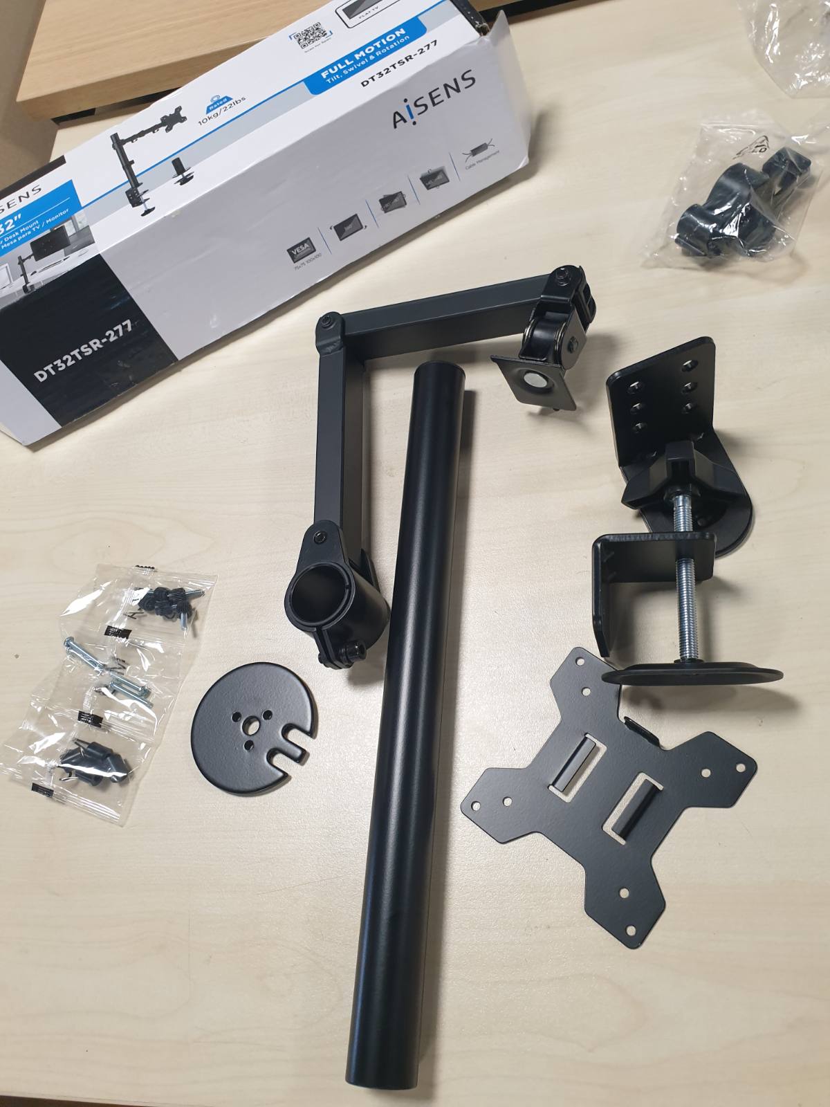 273766 - AISENS DT32TSR-277 Standë për Monitor/Televizor me Rrotullim dhe Anim Eko 10Kg (3 Rrotullime, 1 Krah) 17-32", e Zezë