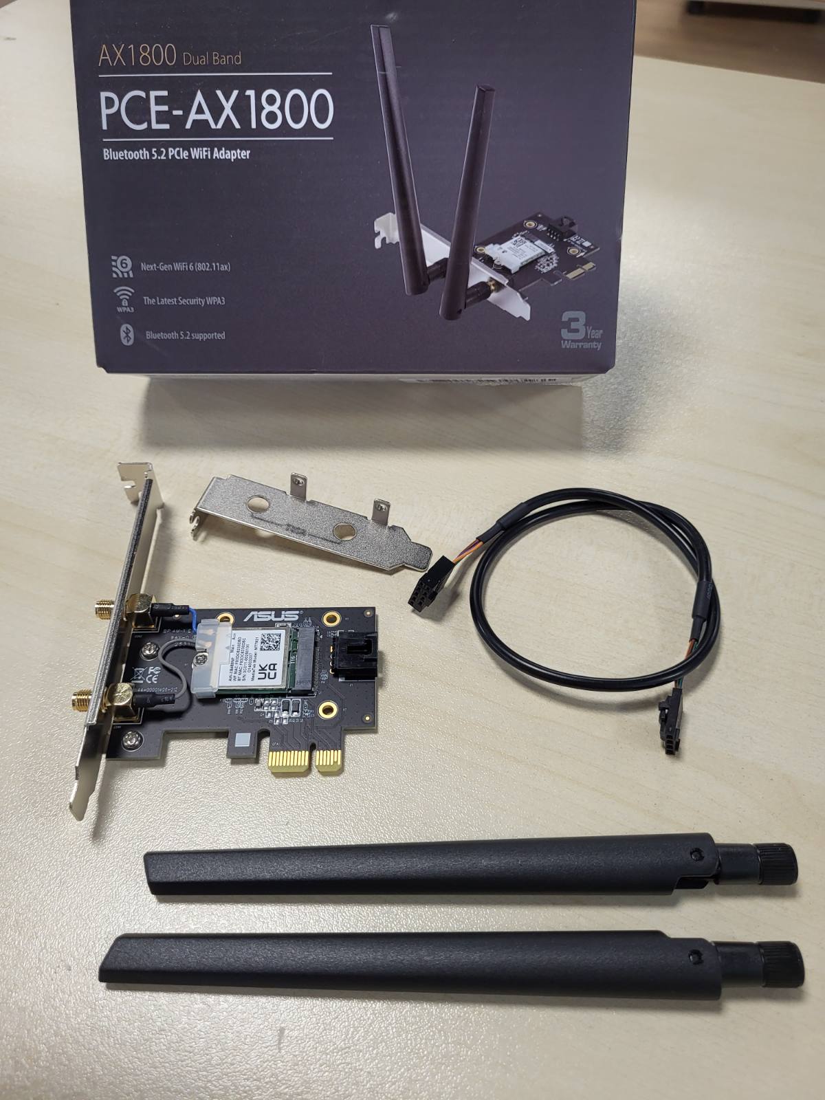 273320 - ASUS PCE-AX1800, Kartë Rrjeti Wi-Fi 6, Band i Dyfishtë (2.4 GHz / 5 GHz), 1800 Mbps, Përshtatës Bluetooth 5.0