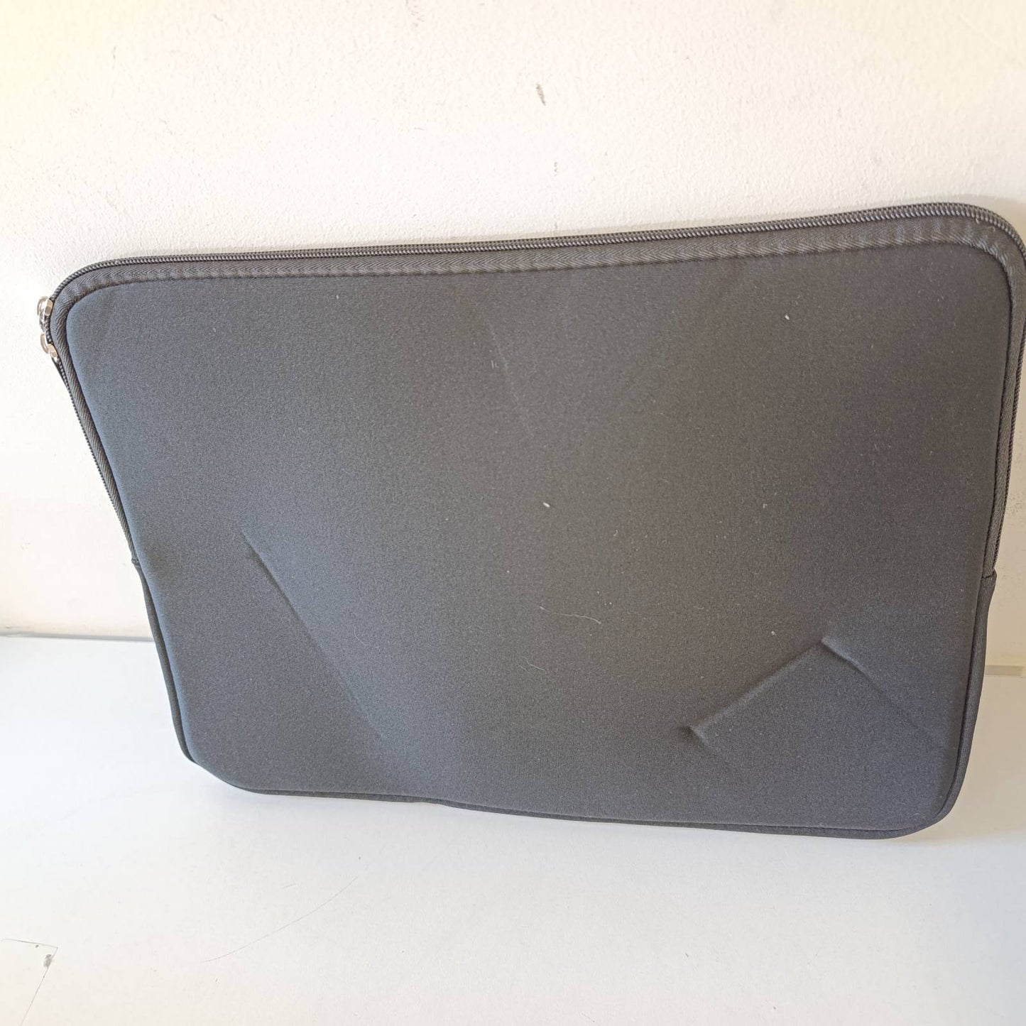 274500 - RAINYEAR Mbështjellëse për laptop 16 inç, e pajtueshme me MacBook M1 M2 M3 M4 M5 Pro/Max, e zezë