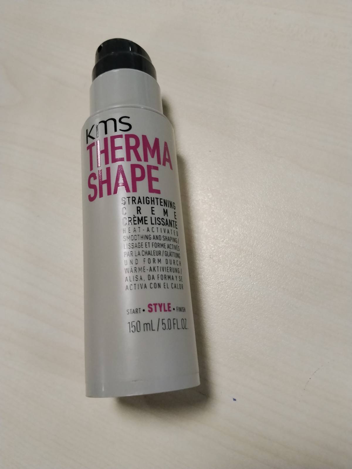 300666 - KMS Krem Drejtues THERMASHAPE për flokë me teksturë të rëndë, 150 ml