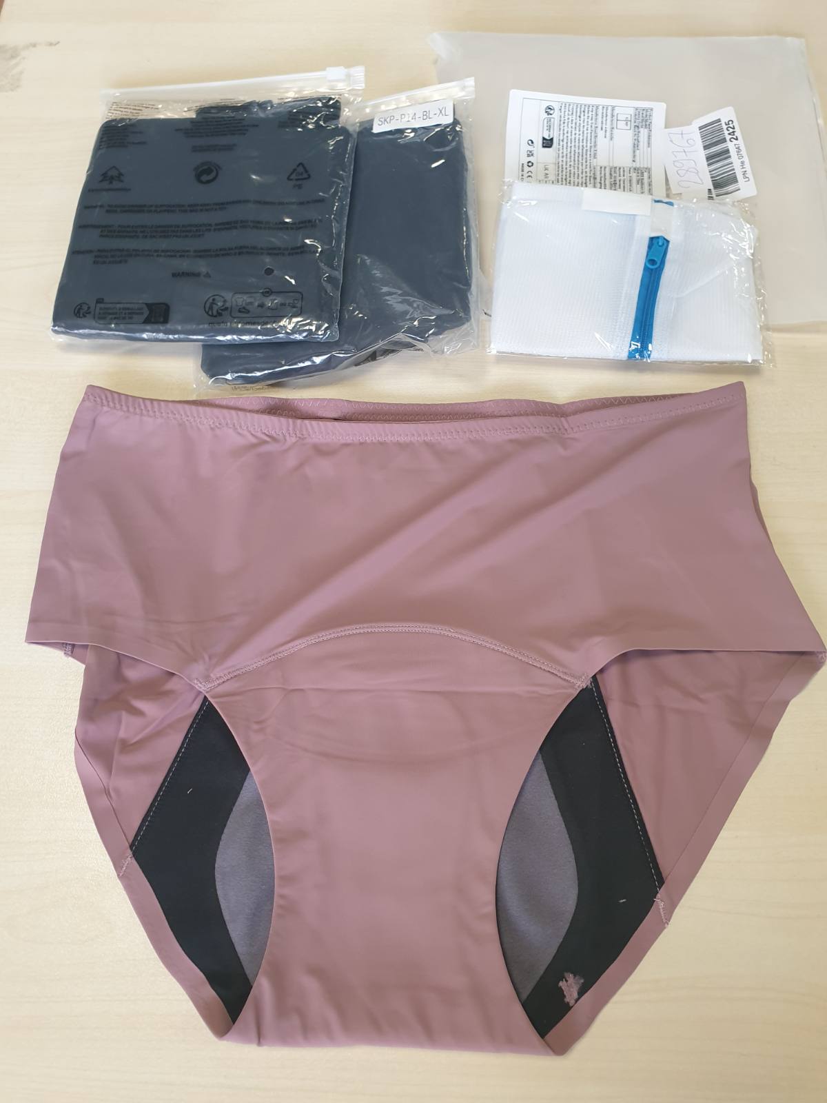 289767 - CARER Pako me 3 mbathje për femra, mbathje menstruale të ripërdorshme me jastëk thithës 150 ml për përdorim gjatë natës, për mosmbajtje të moderuar.