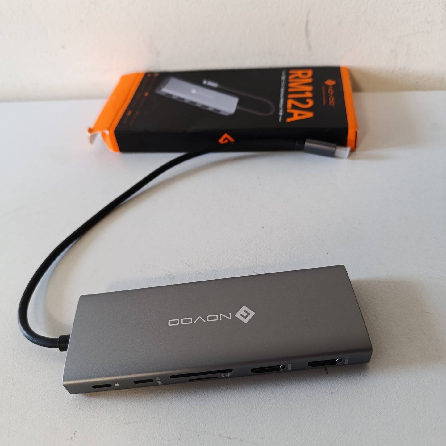 273469 - NOVOO Stacion Bakimi USB C 12-en-1, 2 HDMI, VGA, 5 Porta USB, 100W PD, Letër SD/TF, i pajtueshëm me MacBook/Dell/HP/Surface