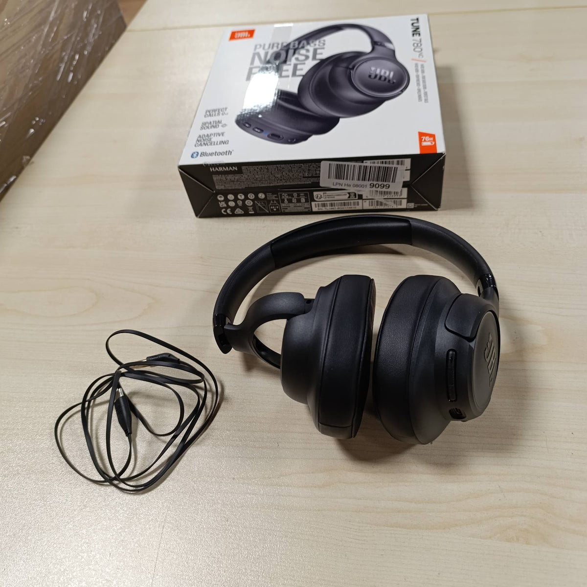 274349 - JBL Kufje Tune 780 NC pa tel, Bluetooth 6.0, jetëgjatësi baterie 76 orë, Google Fast Pair, Microsoft Swift Pair, të zeza