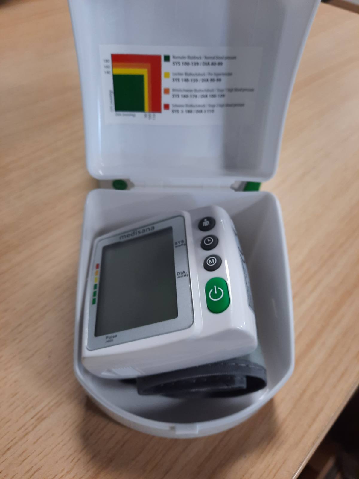 289994 - MEDISANA BW 315 Monitor i tensionit të gjakut për kyçin e dorës, Monitor i tensionit dhe pulsit