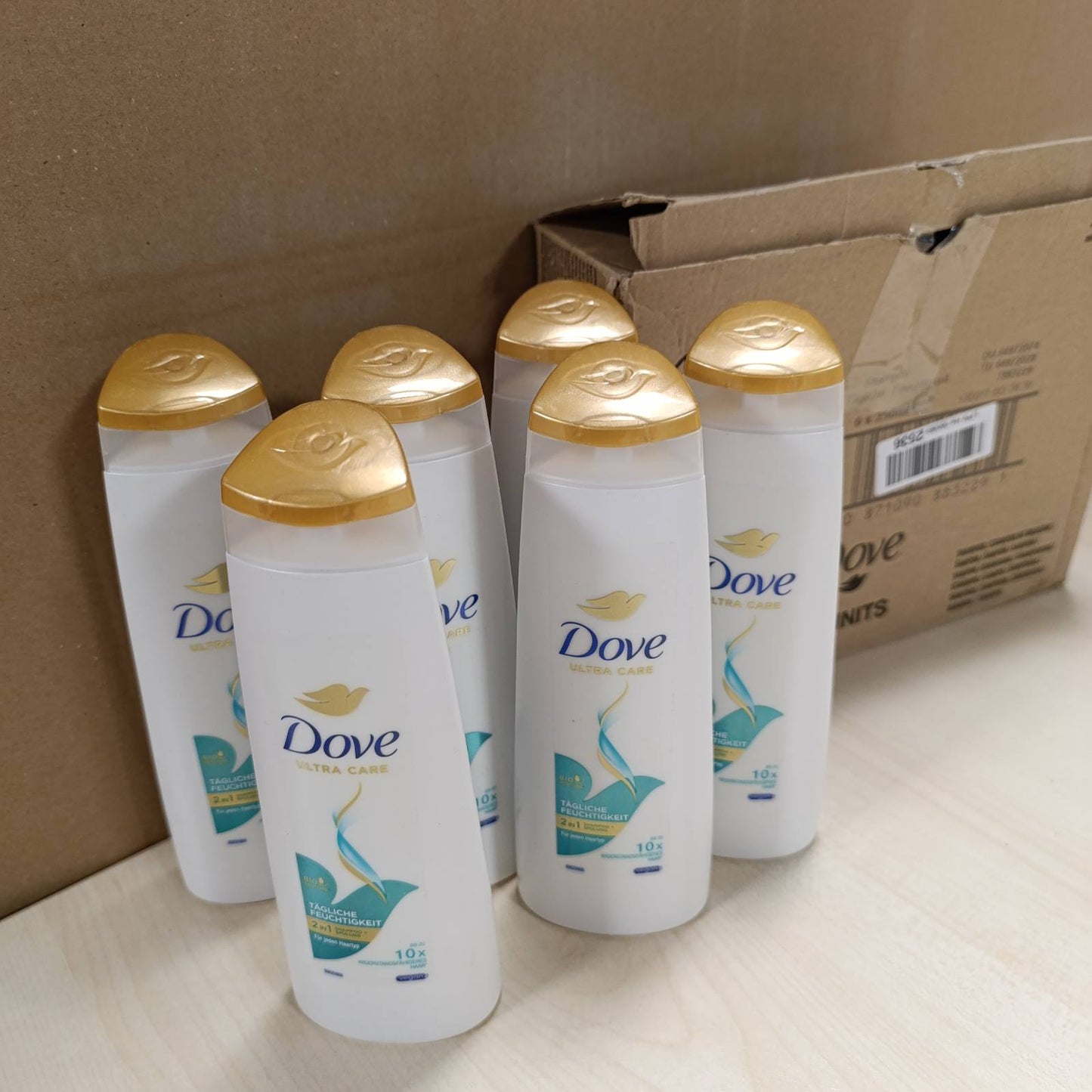 317088 - DOVE Shampo dhe Balsam 2-në-1, 250 ml, Kujdes Intensiv Hidratues, 6 Copë